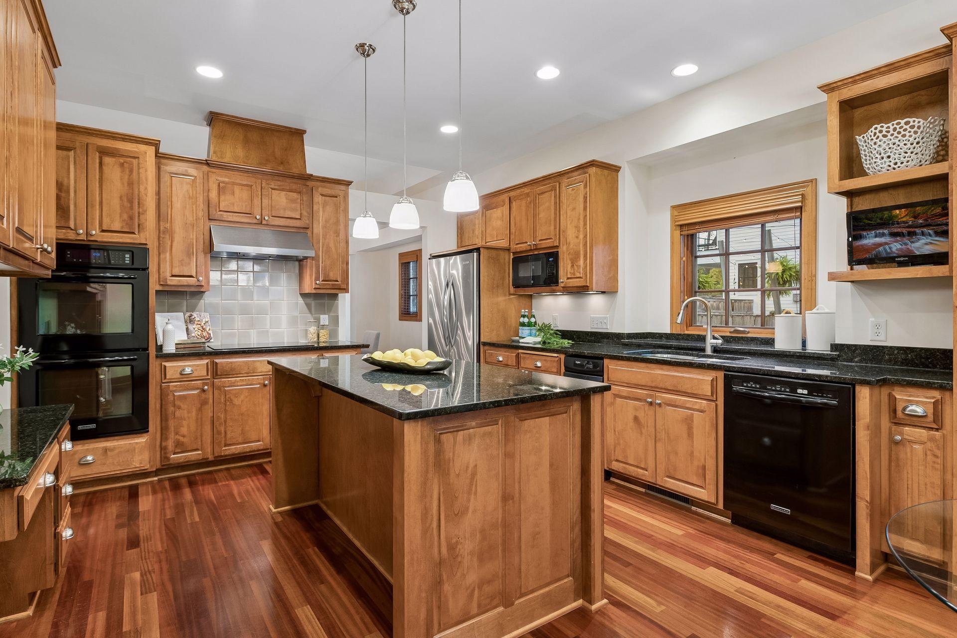 View of Residential at 4010 Sunnyside Road, Edina MN 55424, Edina (7 of 43) - Mike Wilen | Minnesota Team Real Estate