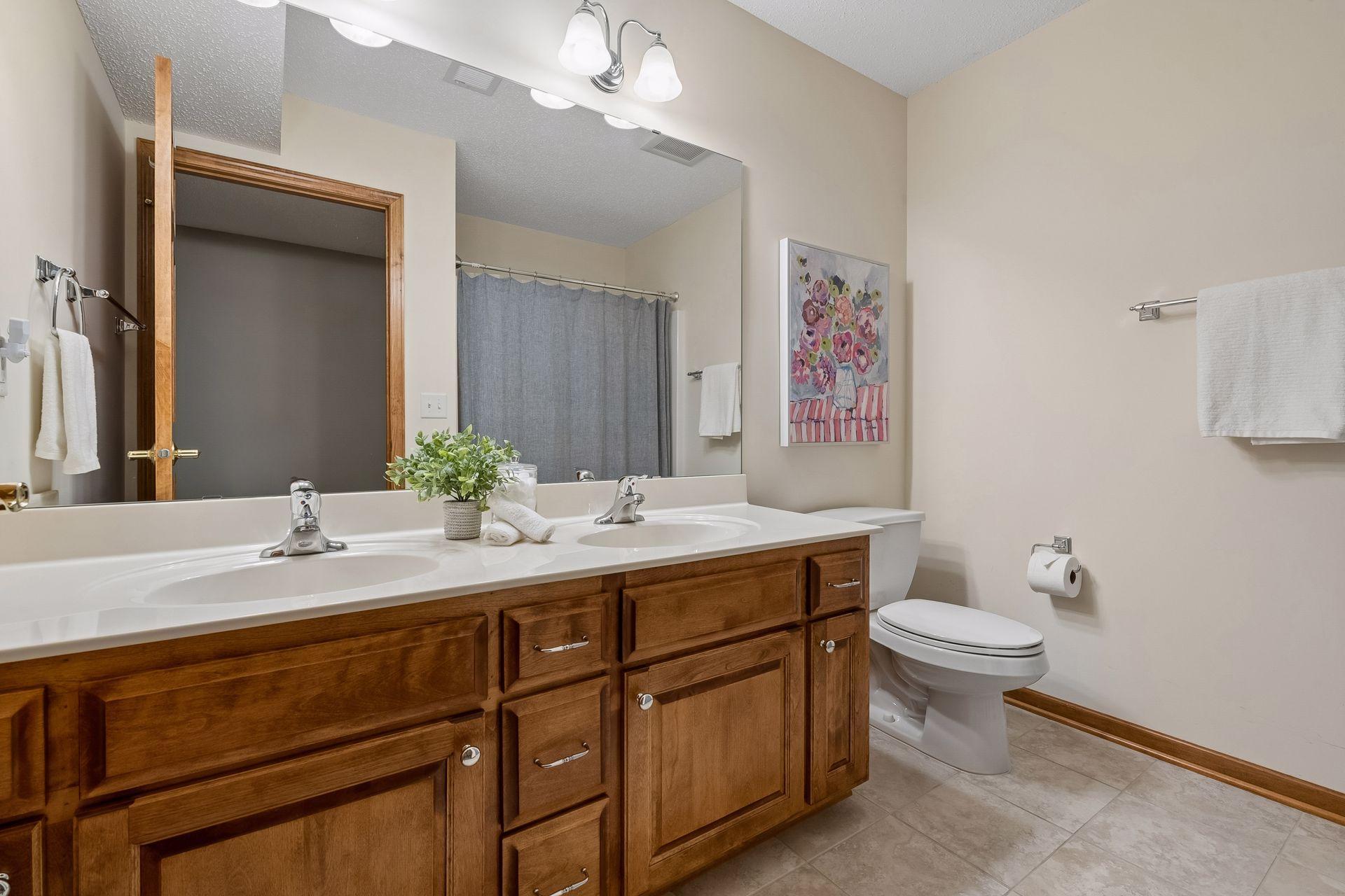View of Residential at 4010 Sunnyside Road, Edina MN 55424, Edina (32 of 43) - Mike Wilen | Minnesota Team Real Estate