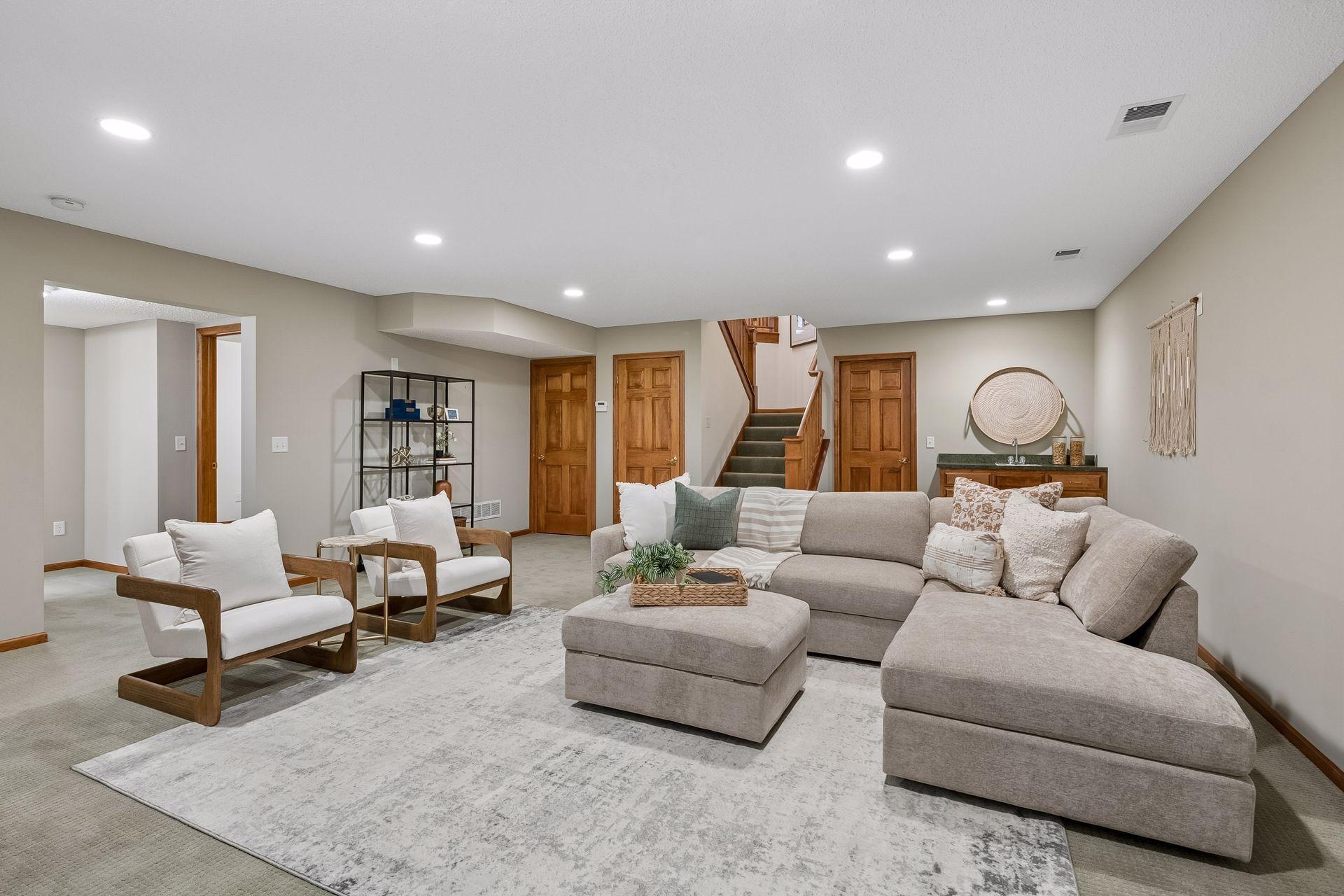 View of Residential at 4010 Sunnyside Road, Edina MN 55424, Edina (30 of 43) - Mike Wilen | Minnesota Team Real Estate