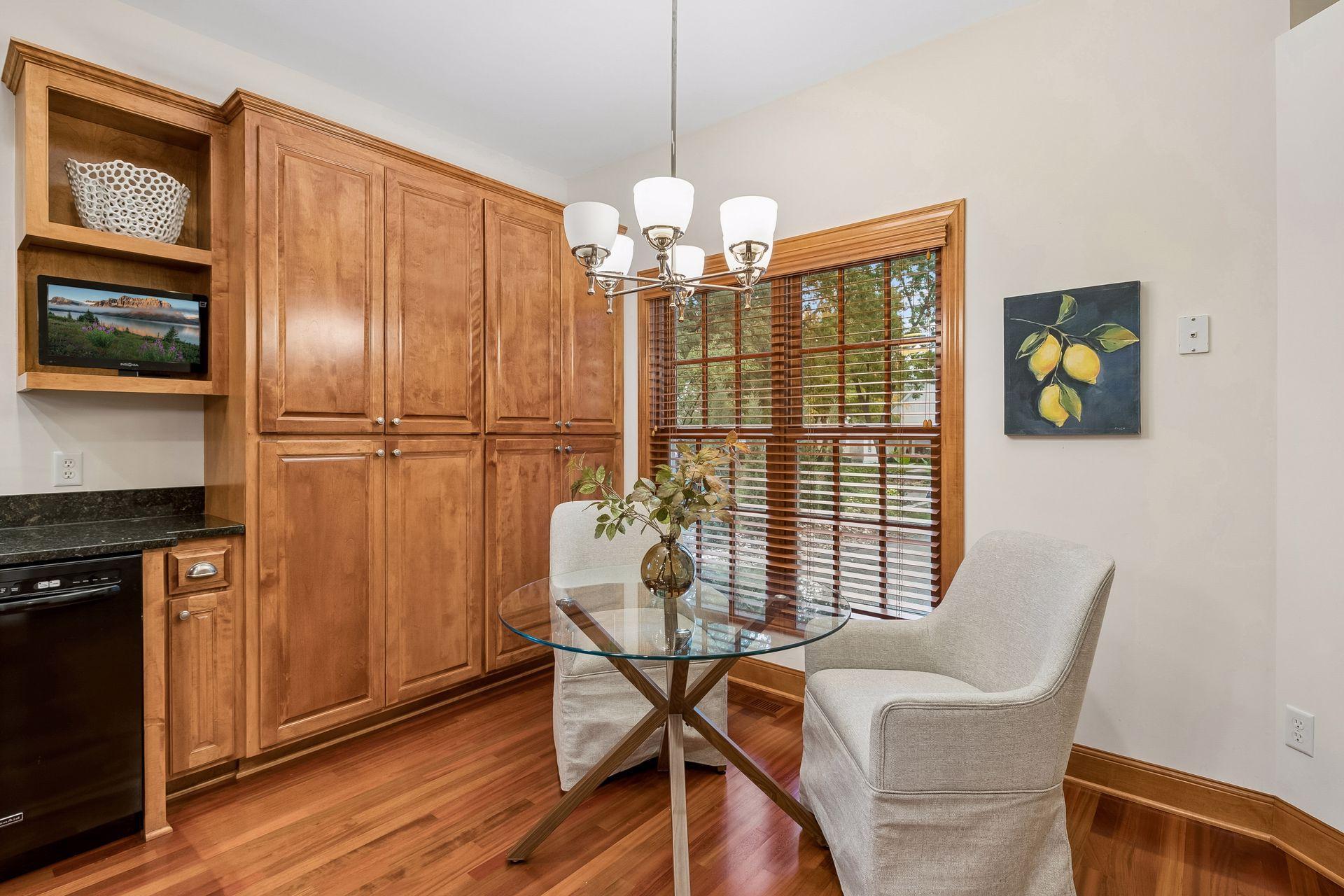 View of Residential at 4010 Sunnyside Road, Edina MN 55424, Edina (13 of 43) - Mike Wilen | Minnesota Team Real Estate