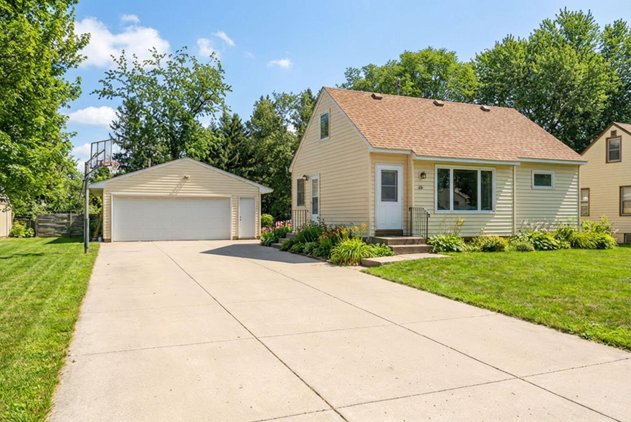 View of Residential at 8 Pointcross Drive, Circle Pines MN 55014, Circle Pines - Mike Wilen | Minnesota Team Real Estate