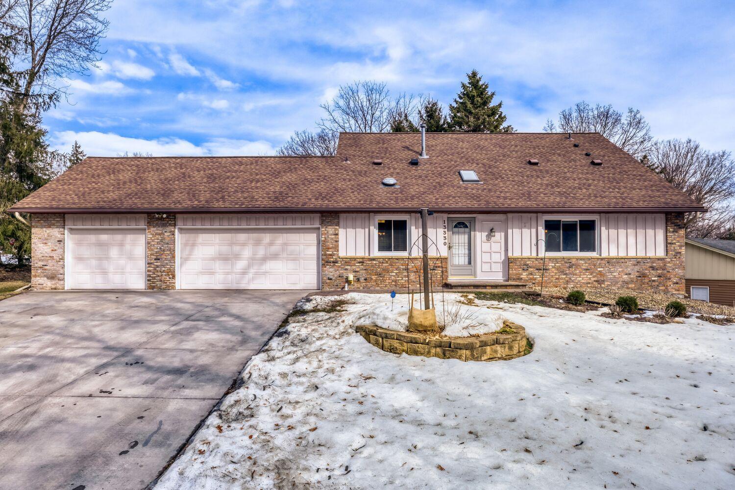 View of Residential at 13330 Findlay Way, Apple Valley MN 55124, Apple Valley - Mike Wilen | Minnesota Team Real Estate