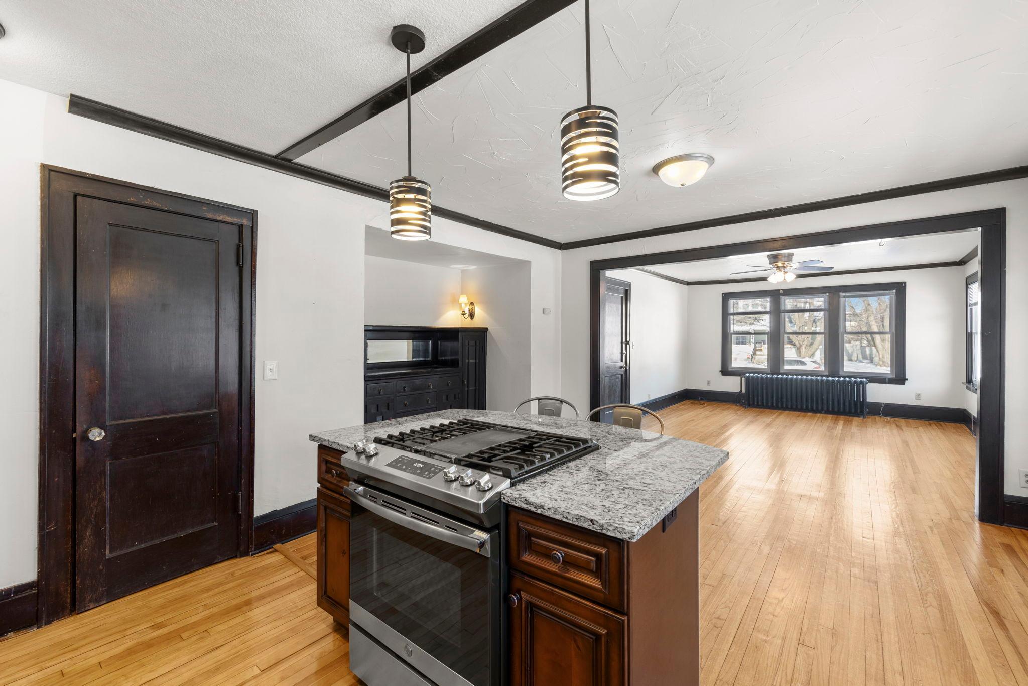View of Residential Income at 1630 Hague Avenue, Saint Paul MN 55104, Saint Paul (12 of 22) - Mike Wilen | Minnesota Team Real Estate
