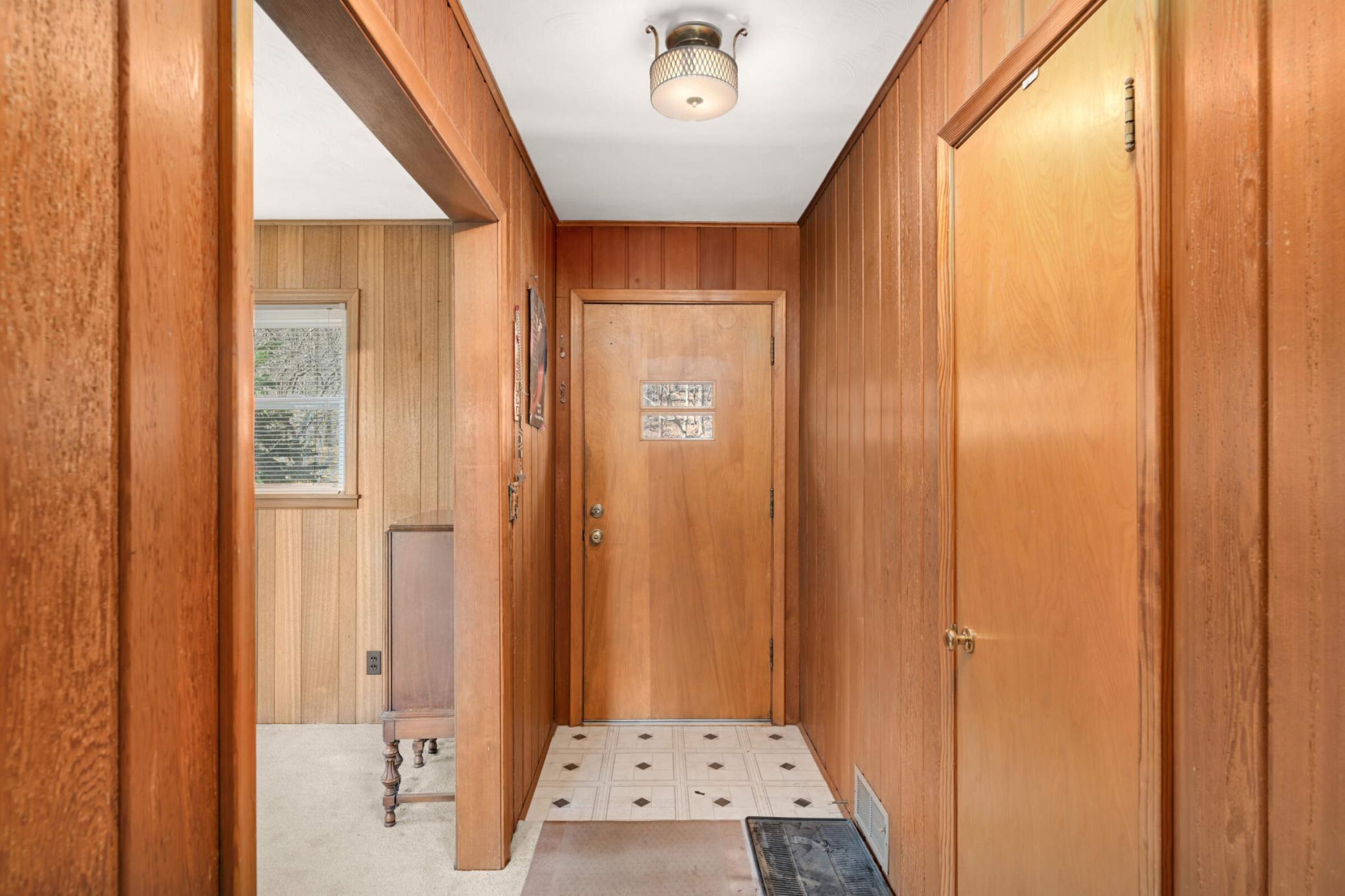 View of Residential at 576 Lexington Parkway, Saint Paul MN 55116, Saint Paul (7 of 34) - Mike Wilen | Minnesota Team Real Estate
