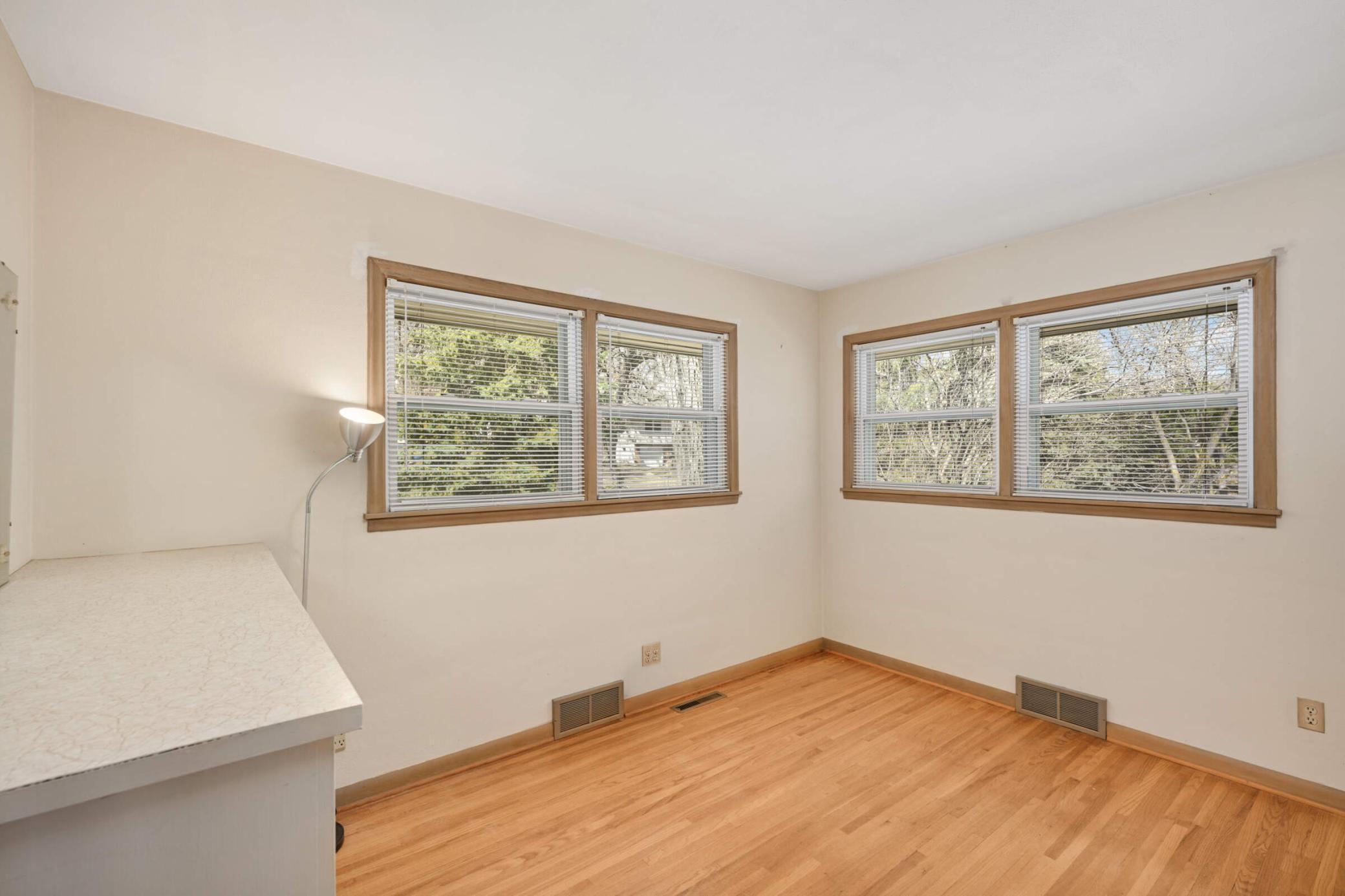 View of Residential at 576 Lexington Parkway, Saint Paul MN 55116, Saint Paul (15 of 34) - Mike Wilen | Minnesota Team Real Estate