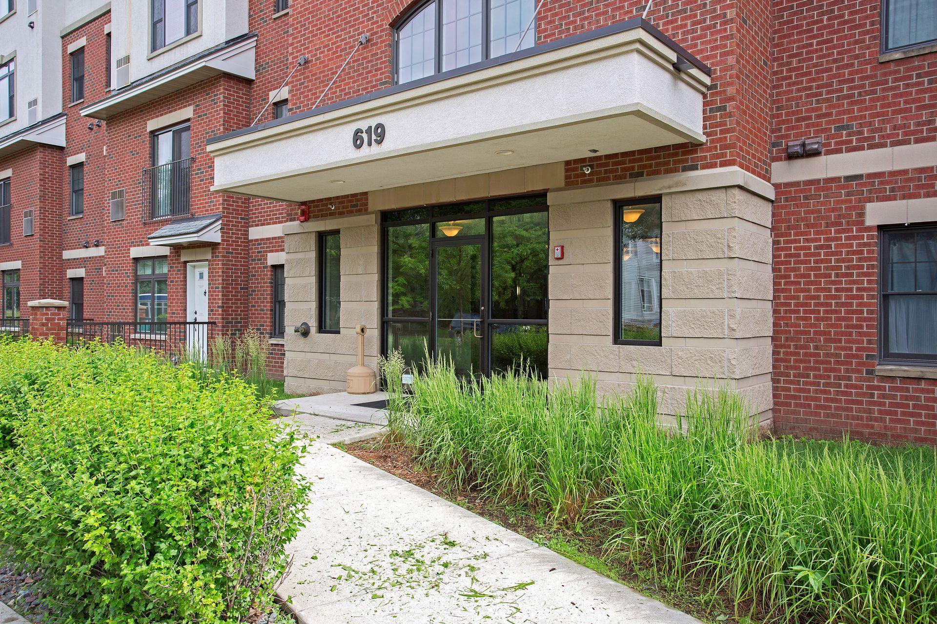 View of Residential at 619 8th Street #409, Minneapolis MN 55414, Minneapolis (34 of 35) - Mike Wilen | Minnesota Team Real Estate
