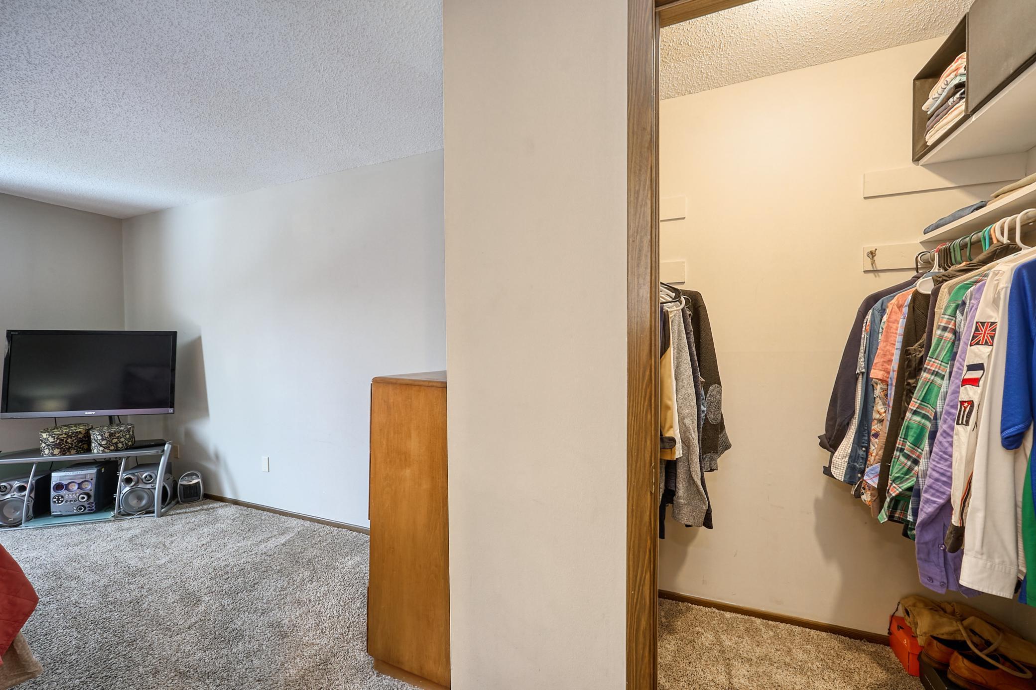 View of Residential at 1117 Trailwood, Hopkins MN 55343, Hopkins (14 of 27) - Mike Wilen | Minnesota Team Real Estate