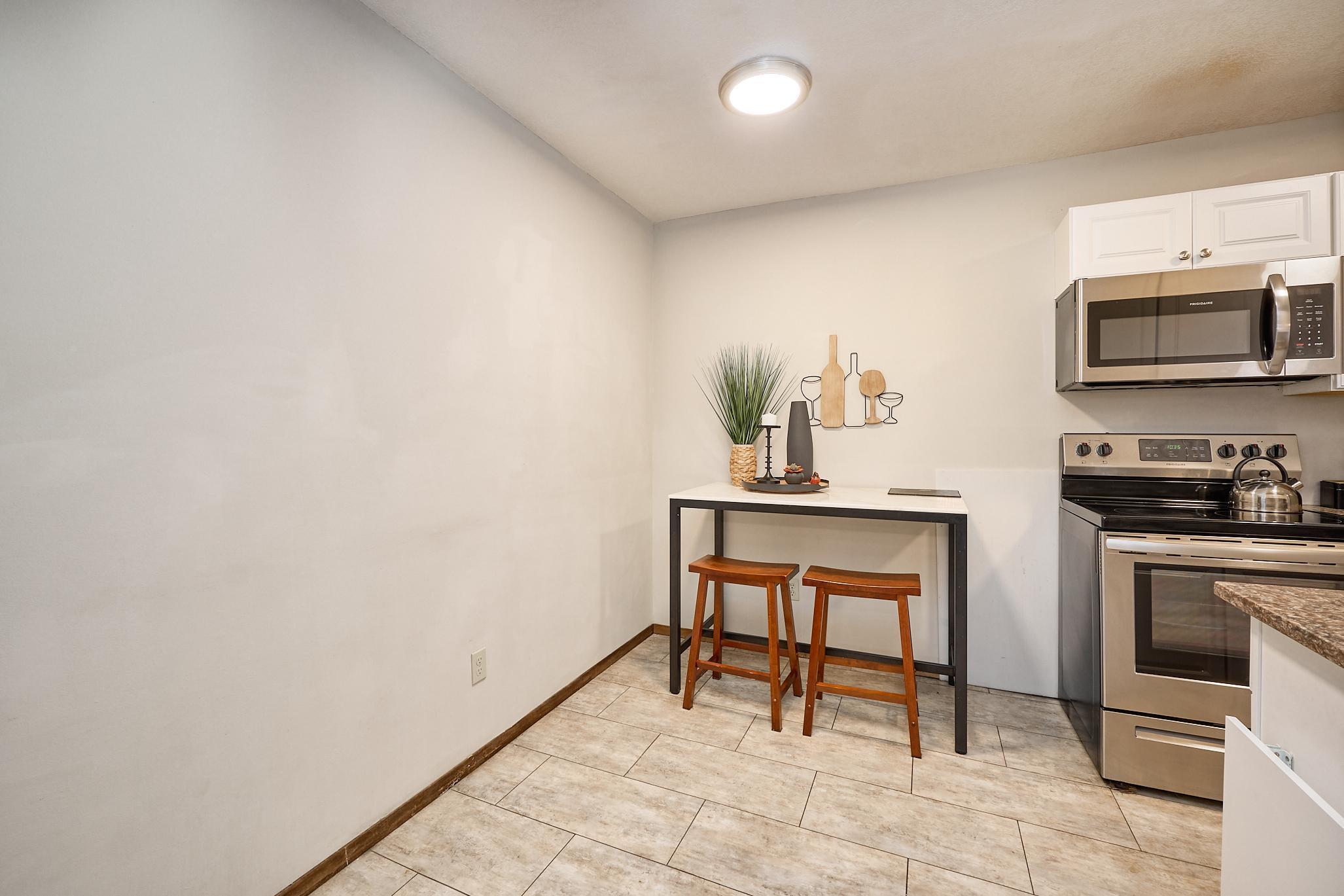 View of Residential at 1117 Trailwood, Hopkins MN 55343, Hopkins (9 of 27) - Mike Wilen | Minnesota Team Real Estate