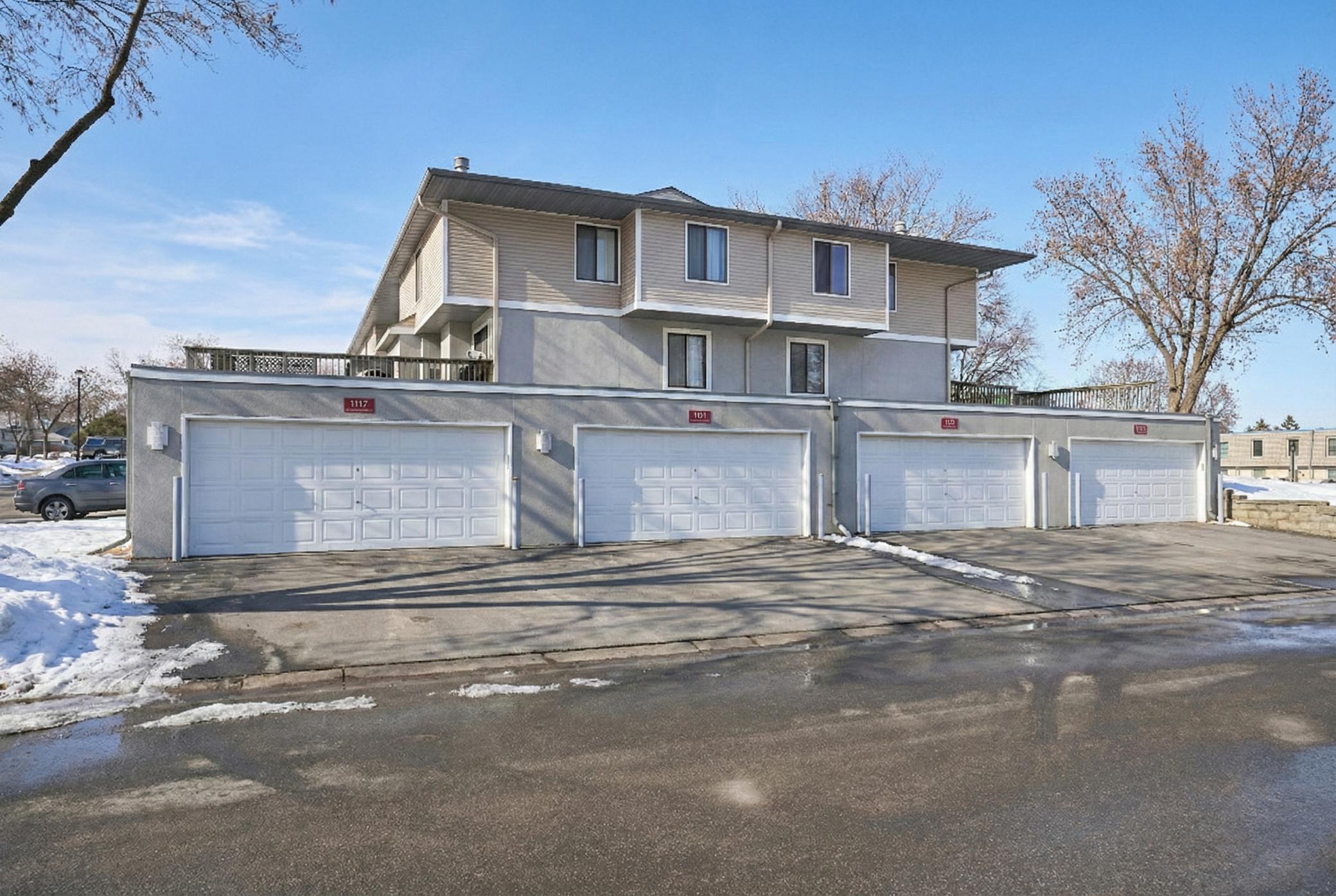 View of Residential at 1117 Trailwood, Hopkins MN 55343, Hopkins (26 of 27) - Mike Wilen | Minnesota Team Real Estate