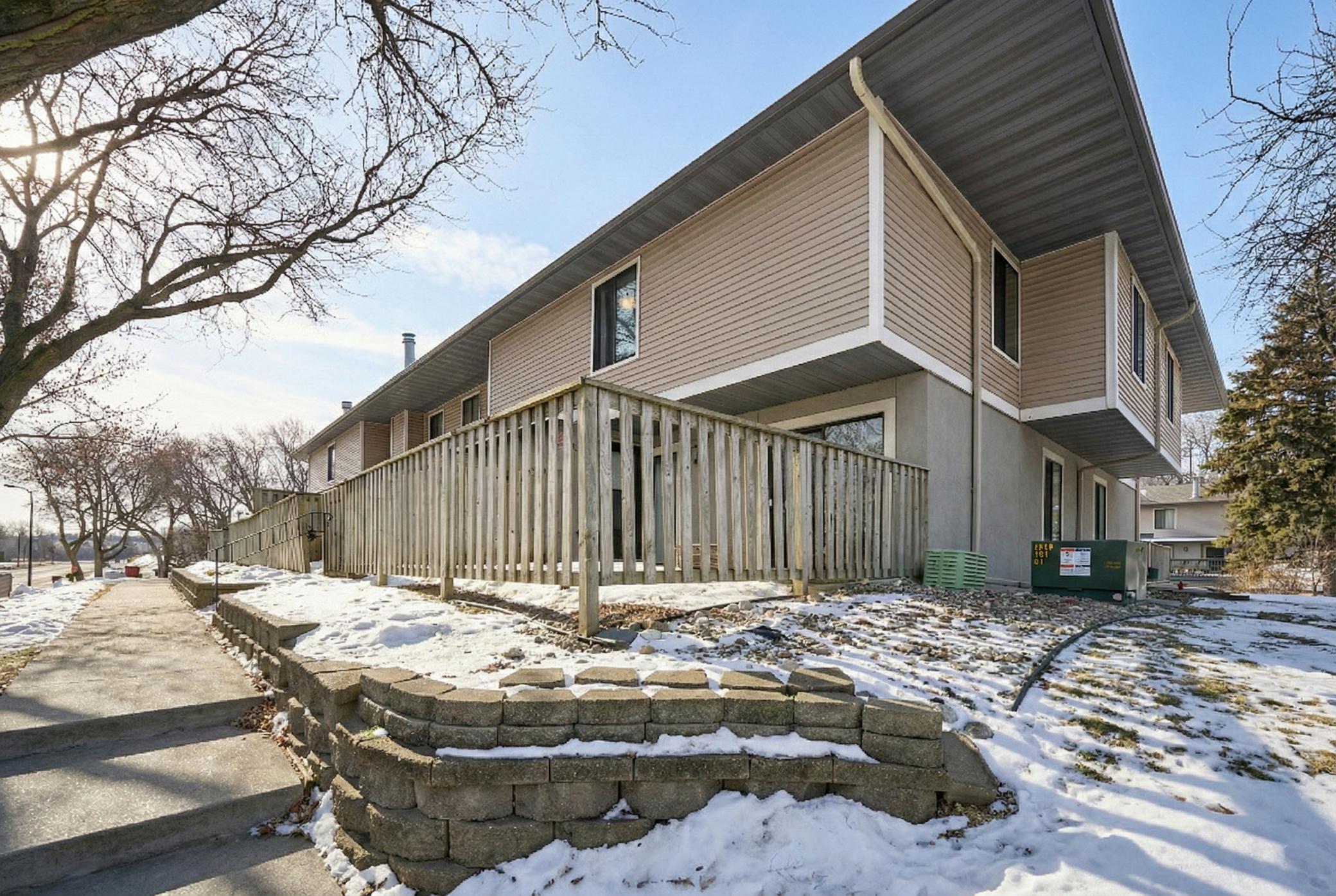 View of Residential at 1117 Trailwood, Hopkins MN 55343, Hopkins (25 of 27) - Mike Wilen | Minnesota Team Real Estate