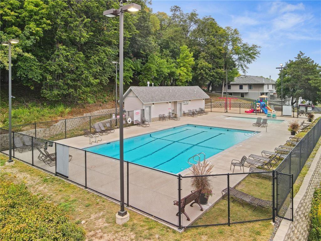 View of Residential at 1117 Trailwood, Hopkins MN 55343, Hopkins (27 of 27) - Mike Wilen | Minnesota Team Real Estate