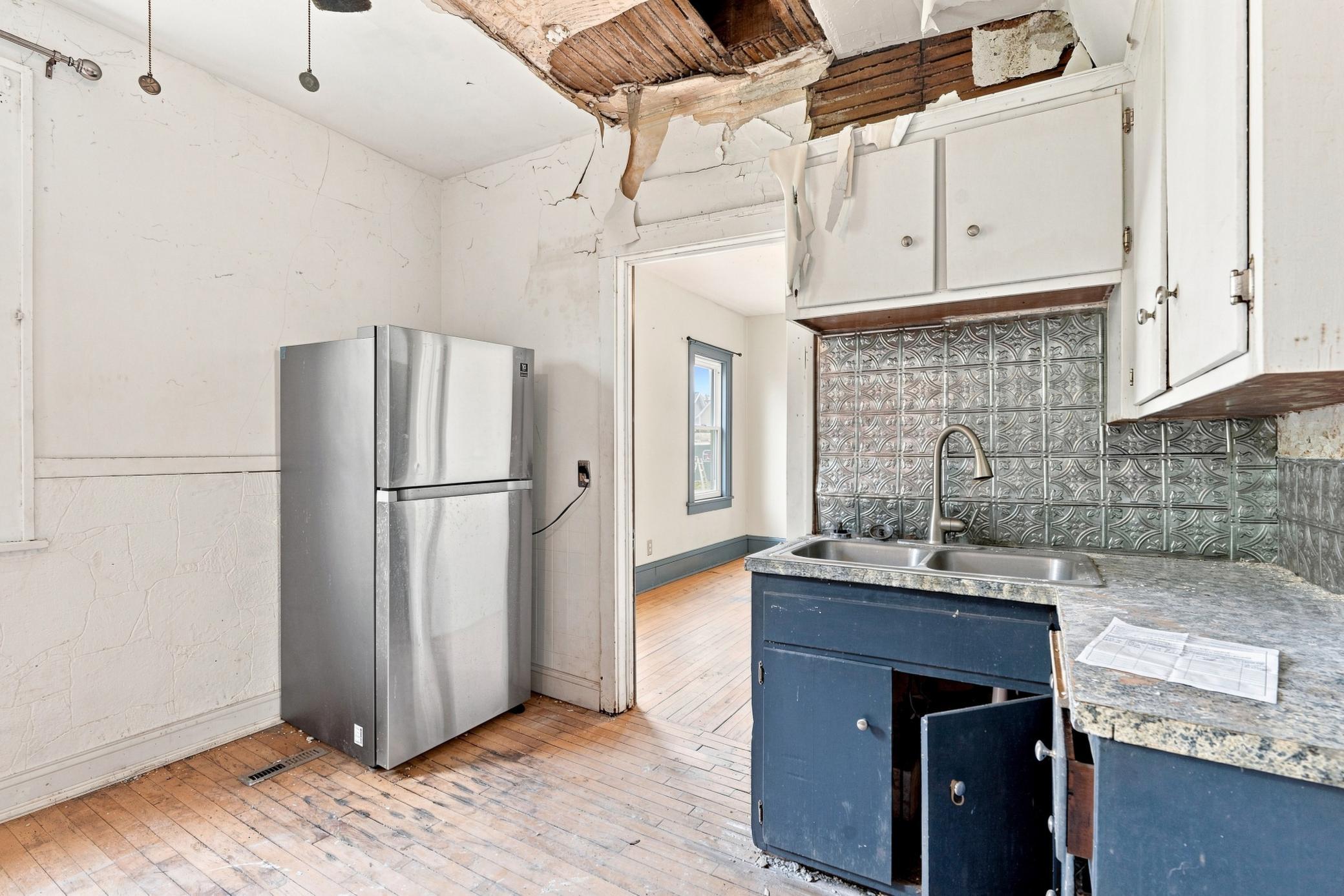View of Residential Income at 1716 University Avenue, Minneapolis MN 55413, Minneapolis (8 of 41) - Mike Wilen | Minnesota Team Real Estate