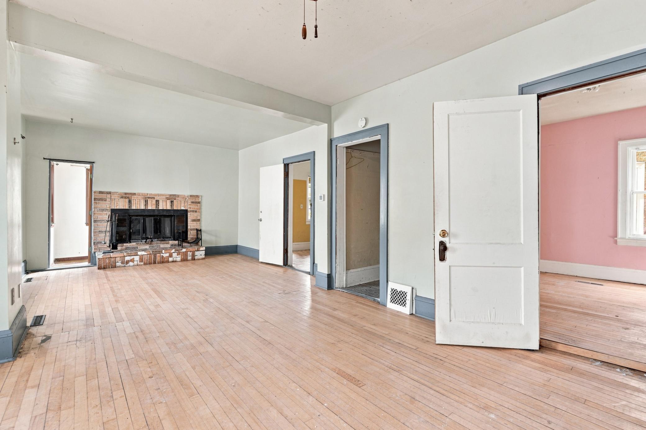 View of Residential Income at 1716 University Avenue, Minneapolis MN 55413, Minneapolis (6 of 41) - Mike Wilen | Minnesota Team Real Estate