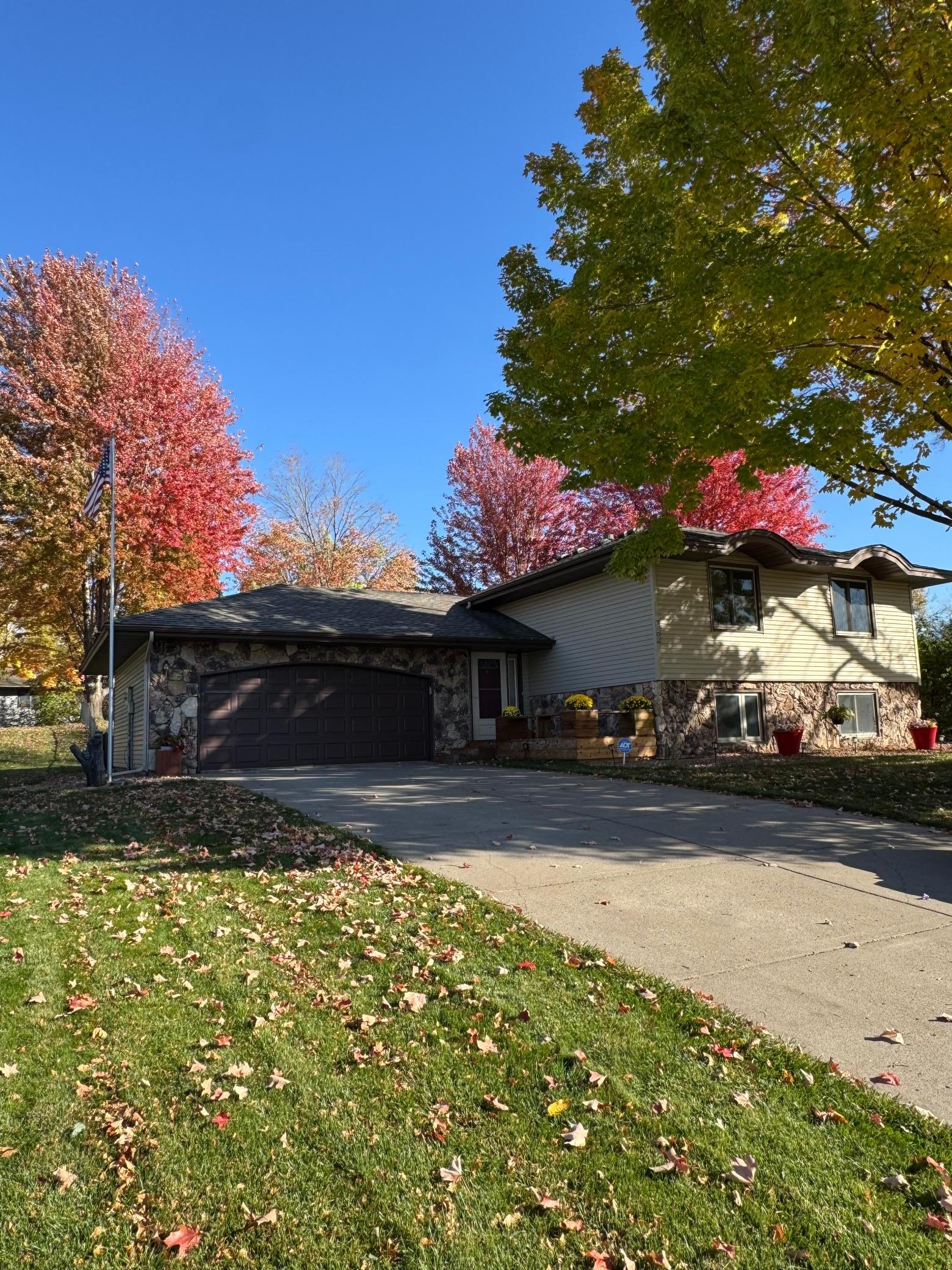 View of Residential at 7102 Annapolis Lane, Maple Grove MN 55311, Maple Grove (7 of 9) - Mike Wilen | Minnesota Team Real Estate