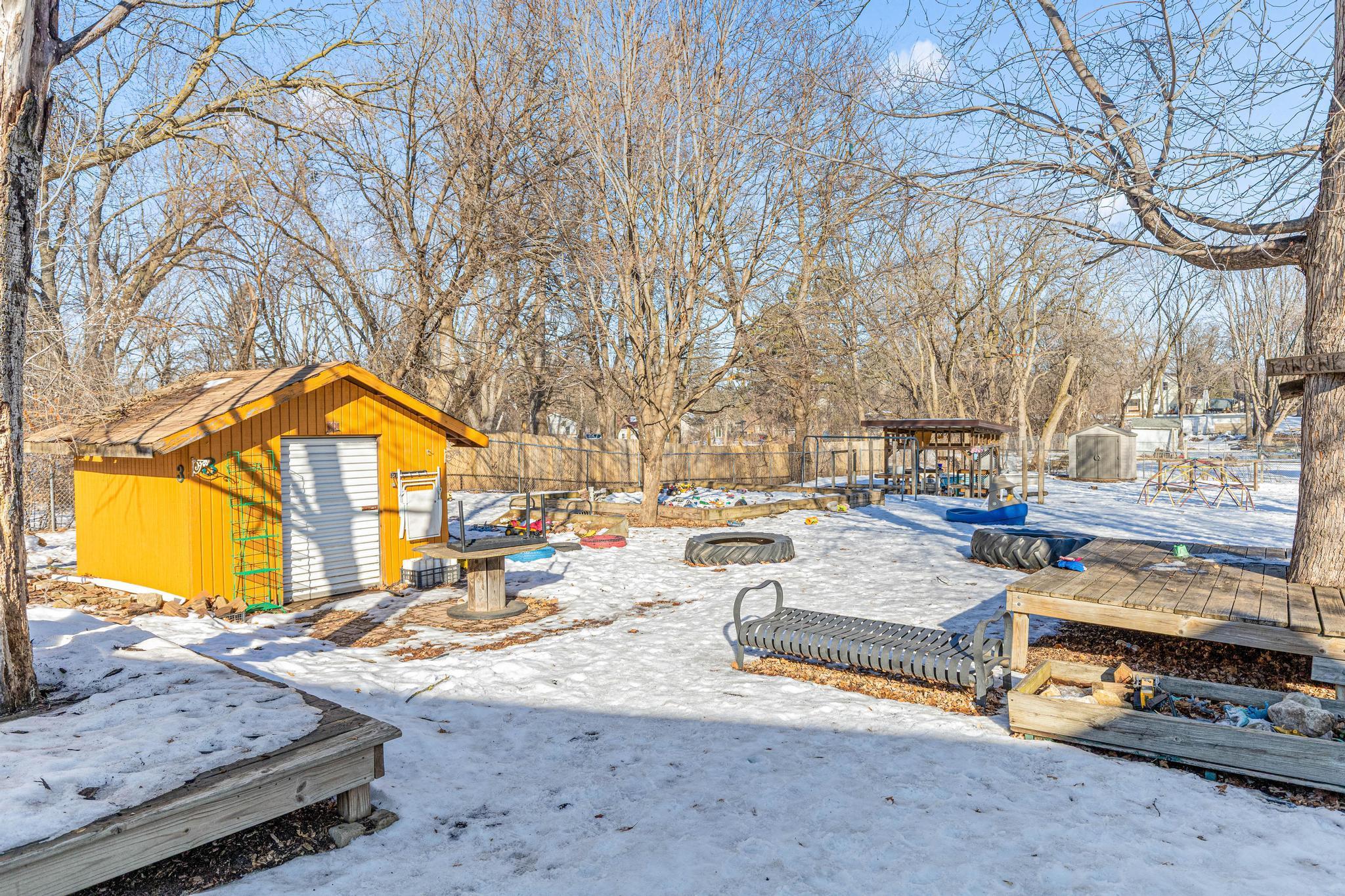 View of Commercial Sale at 1709/1695 Mcknight Road, Maplewood MN 55109, Maplewood (8 of 17) - Mike Wilen | Minnesota Team Real Estate