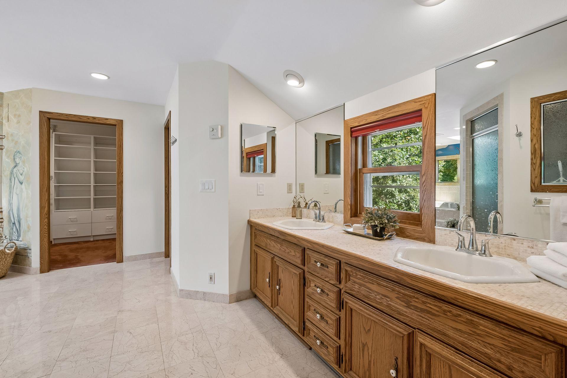 View of Residential at 2600 102nd Street, Bloomington MN 55431, Bloomington (26 of 61) - Mike Wilen | Minnesota Team Real Estate