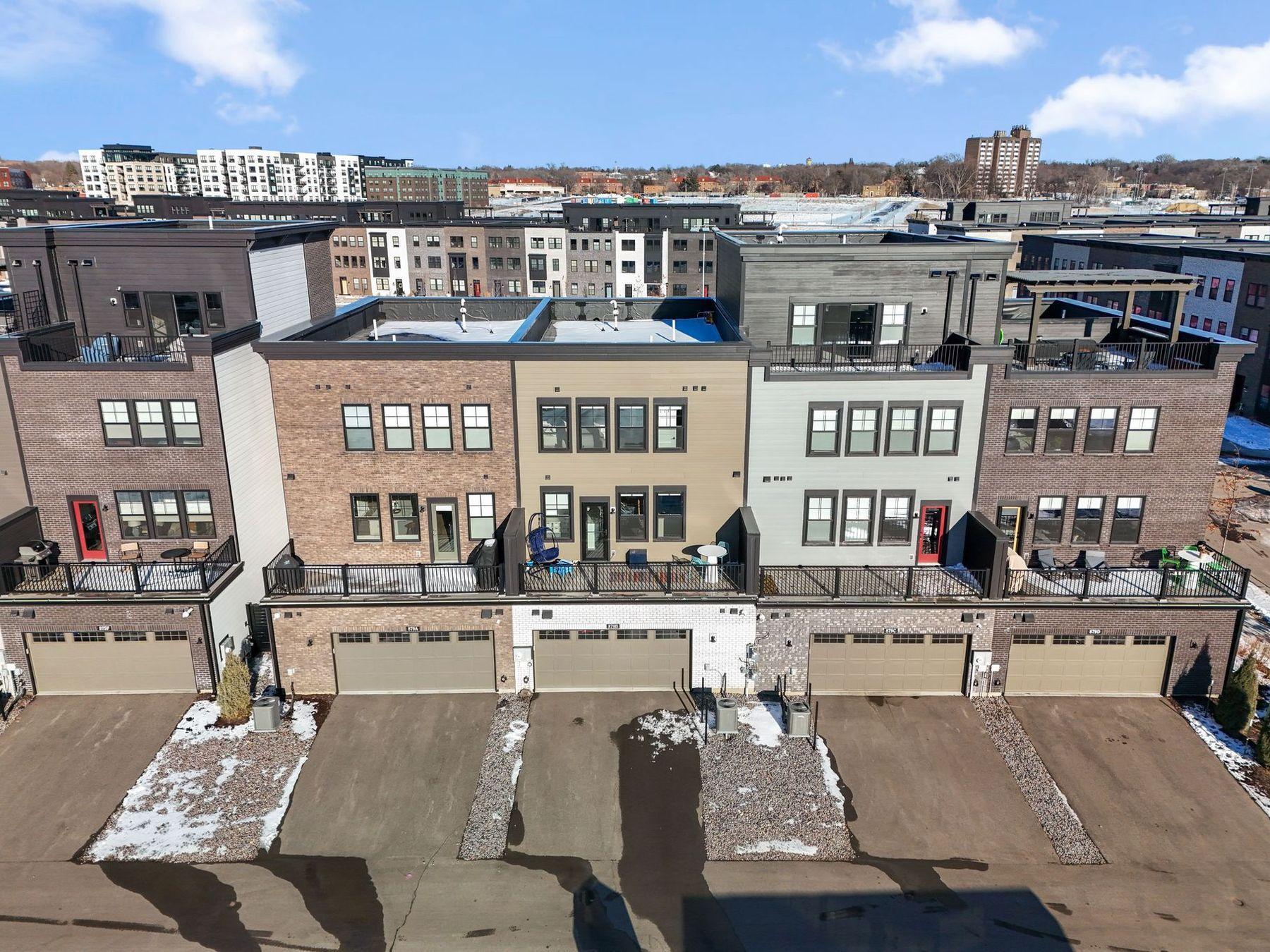 View of Residential at 879 Woodlawn Avenue #B, Saint Paul MN 55116, Saint Paul (133 of 136) - Mike Wilen | Minnesota Team Real Estate