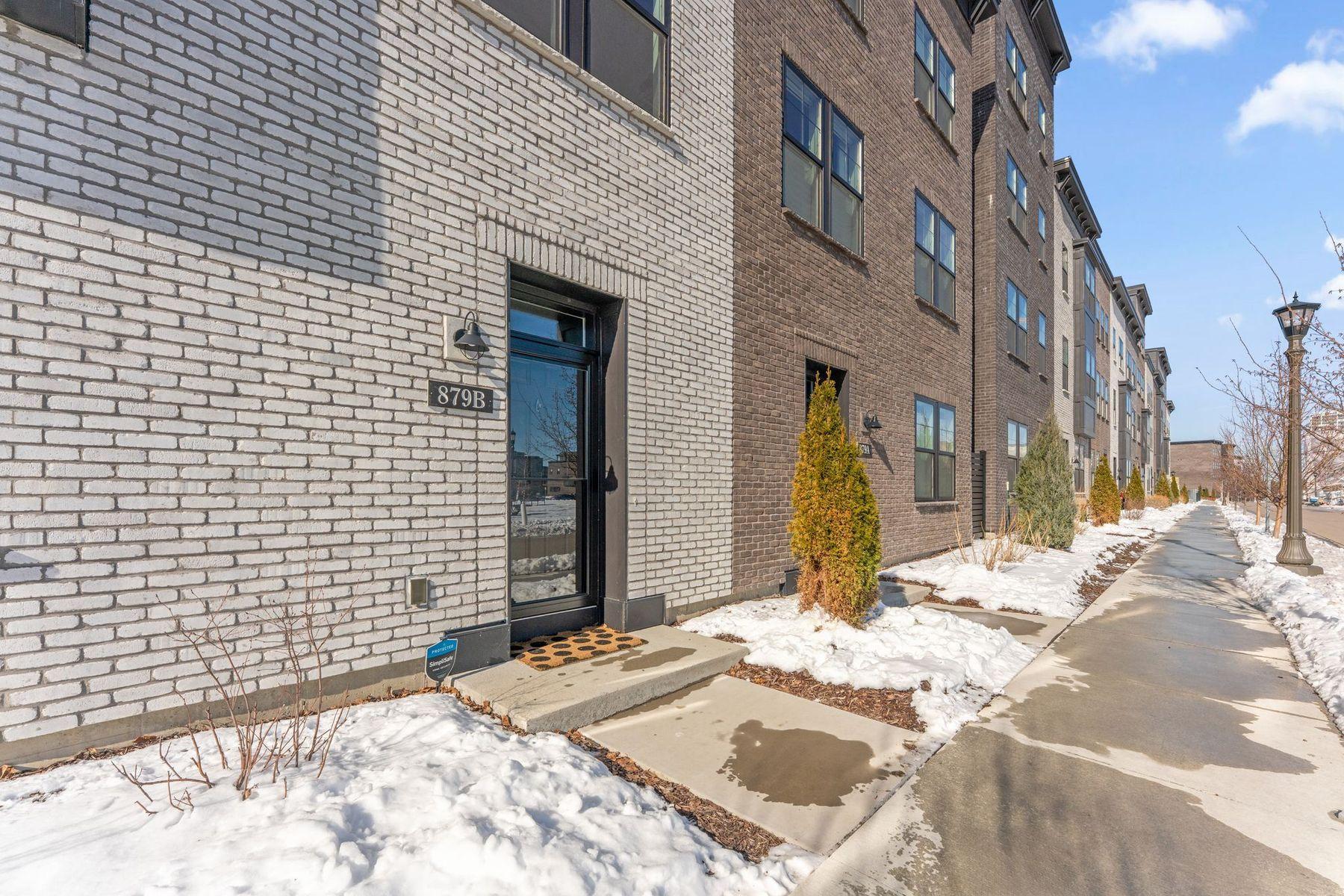View of Residential at 879 Woodlawn Avenue #B, Saint Paul MN 55116, Saint Paul (122 of 136) - Mike Wilen | Minnesota Team Real Estate