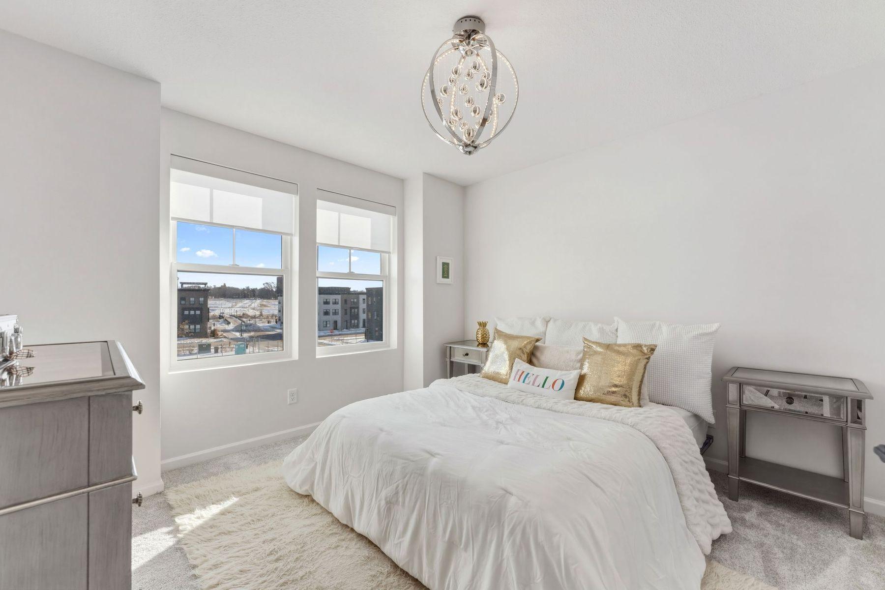 View of Residential at 879 Woodlawn Avenue #B, Saint Paul MN 55116, Saint Paul (95 of 136) - Mike Wilen | Minnesota Team Real Estate