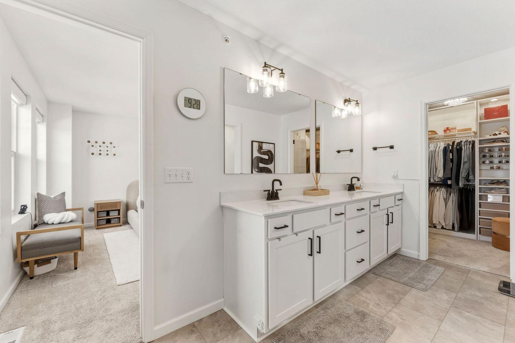 View of Residential at 879 Woodlawn Avenue #B, Saint Paul MN 55116, Saint Paul (79 of 136) - Mike Wilen | Minnesota Team Real Estate