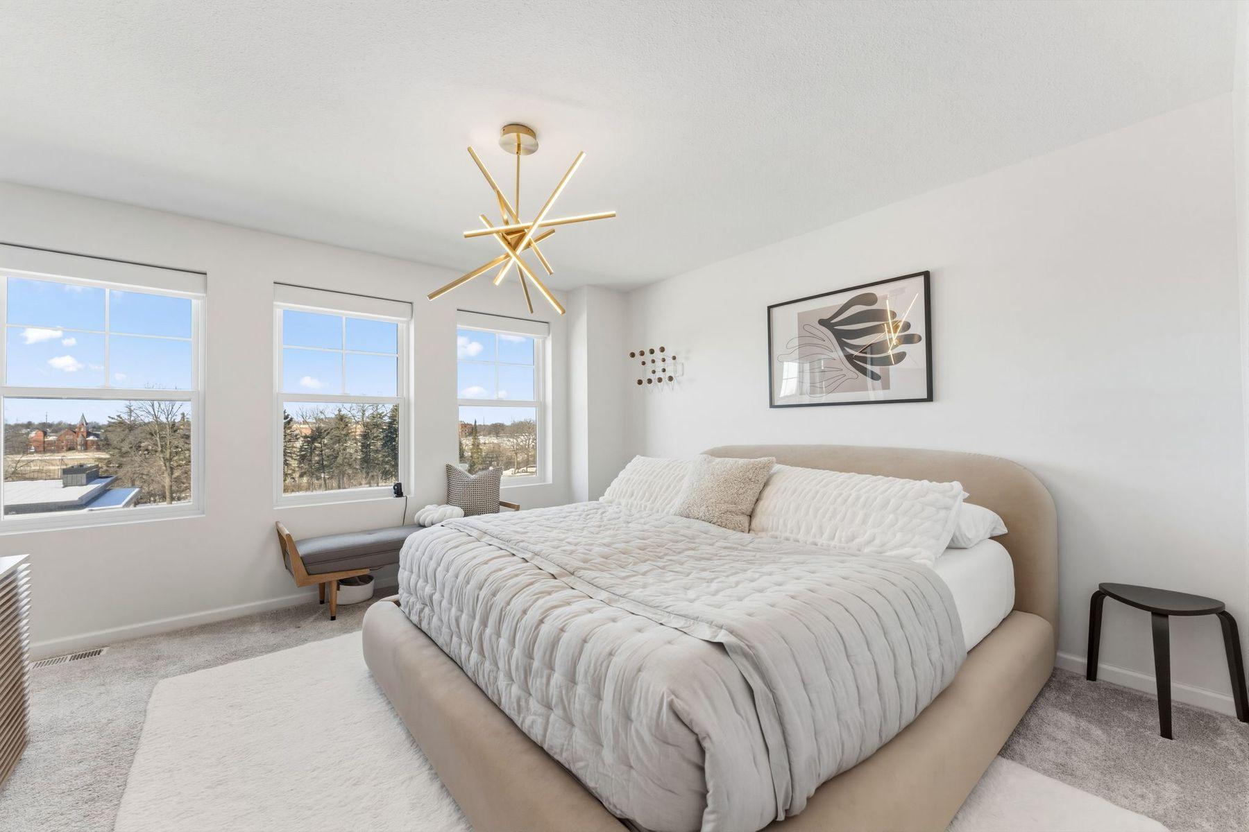 View of Residential at 879 Woodlawn Avenue #B, Saint Paul MN 55116, Saint Paul (73 of 136) - Mike Wilen | Minnesota Team Real Estate
