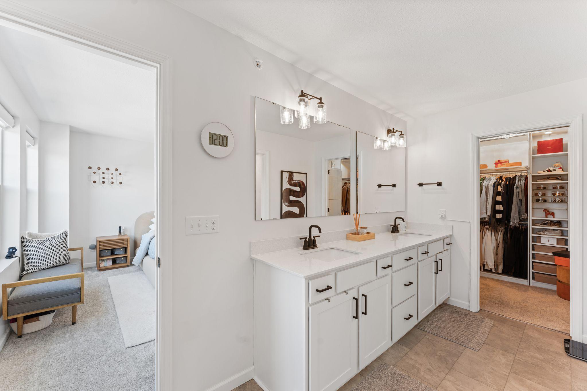 View of Residential at 879 Woodlawn Avenue #B, Saint Paul MN 55116, Saint Paul (69 of 136) - Mike Wilen | Minnesota Team Real Estate