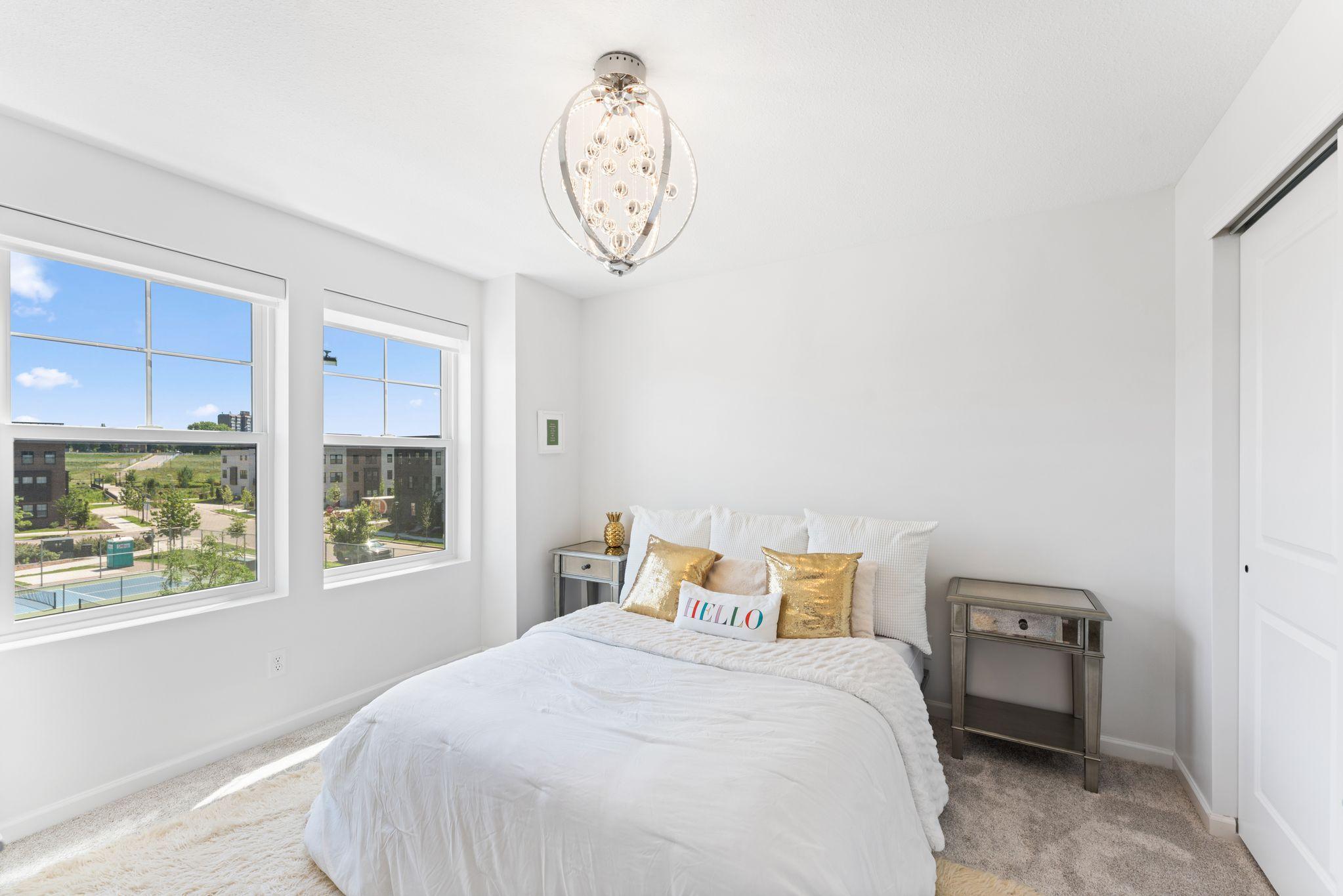 View of Residential at 879 Woodlawn Avenue #B, Saint Paul MN 55116, Saint Paul (84 of 136) - Mike Wilen | Minnesota Team Real Estate