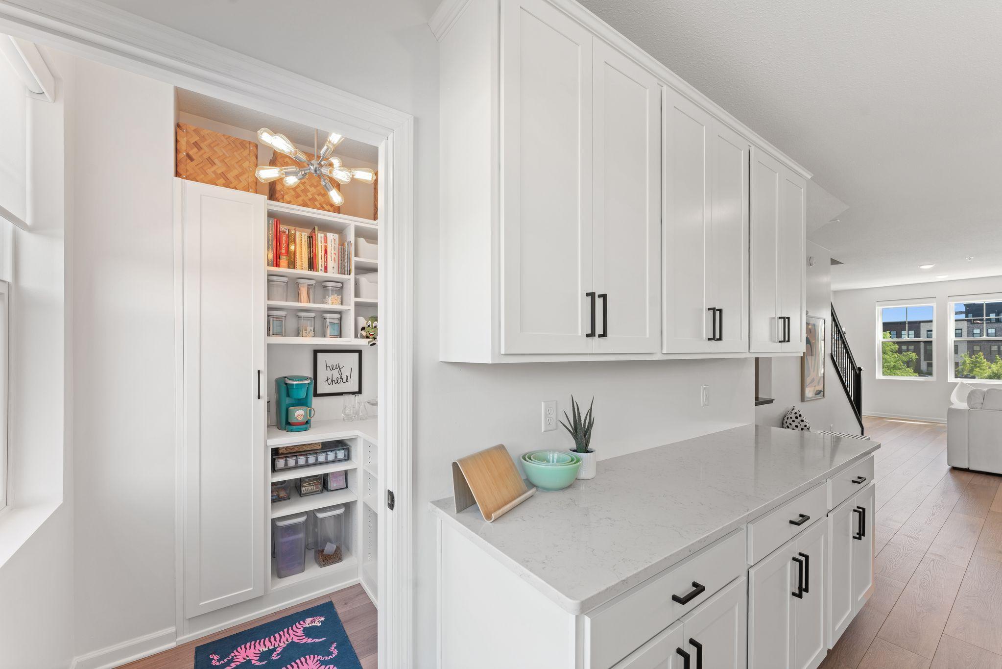 View of Residential at 879 Woodlawn Avenue #B, Saint Paul MN 55116, Saint Paul (21 of 136) - Mike Wilen | Minnesota Team Real Estate