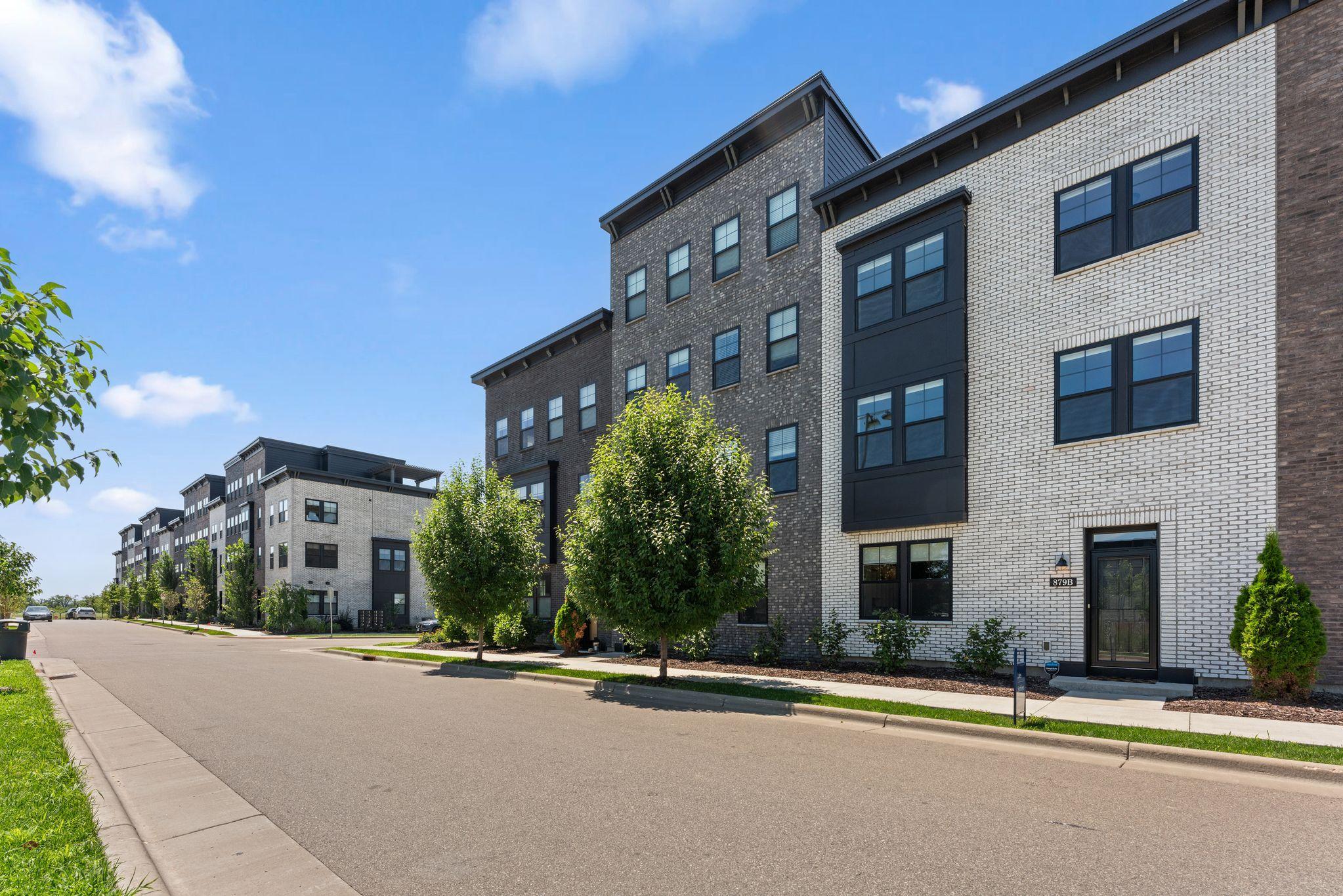 View of Residential at 879 Woodlawn Avenue #B, Saint Paul MN 55116, Saint Paul (92 of 136) - Mike Wilen | Minnesota Team Real Estate
