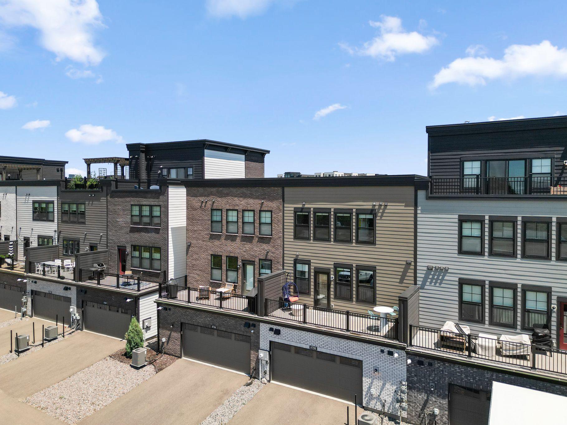 View of Residential at 879 Woodlawn Avenue #B, Saint Paul MN 55116, Saint Paul (100 of 136) - Mike Wilen | Minnesota Team Real Estate