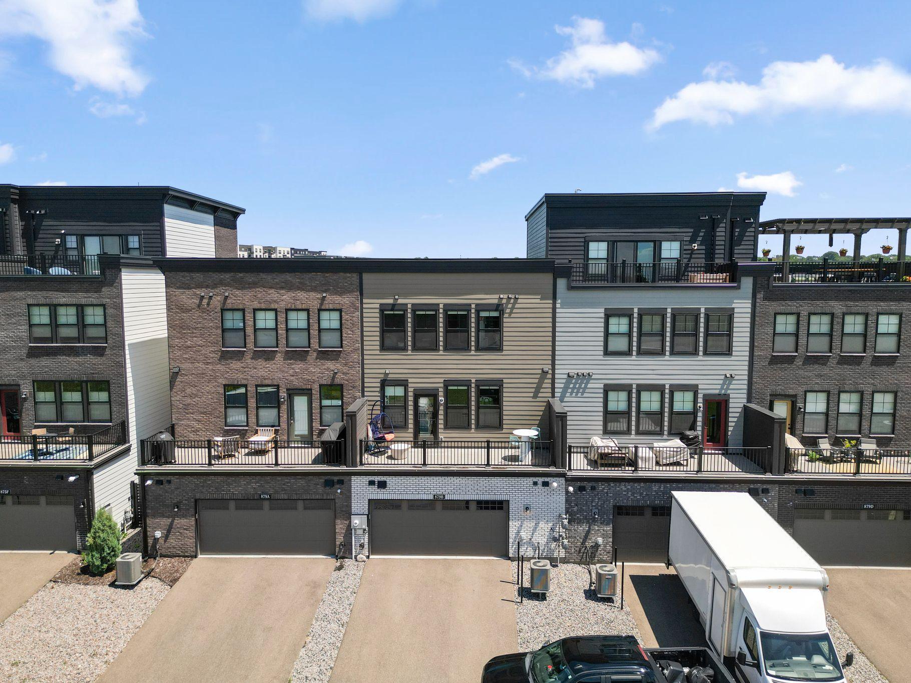 View of Residential at 879 Woodlawn Avenue #B, Saint Paul MN 55116, Saint Paul (98 of 136) - Mike Wilen | Minnesota Team Real Estate