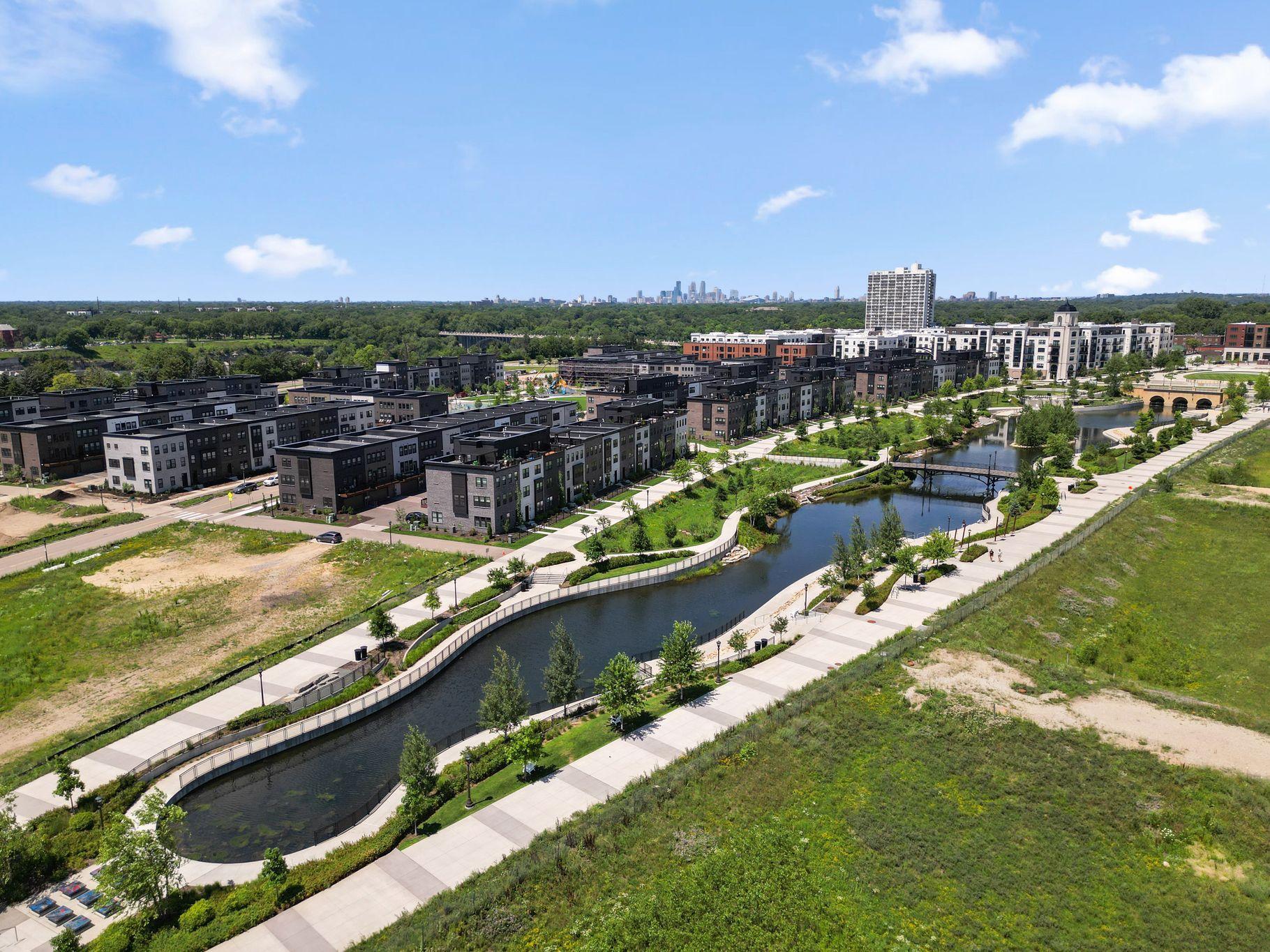 View of Residential at 879 Woodlawn Avenue #B, Saint Paul MN 55116, Saint Paul (123 of 136) - Mike Wilen | Minnesota Team Real Estate
