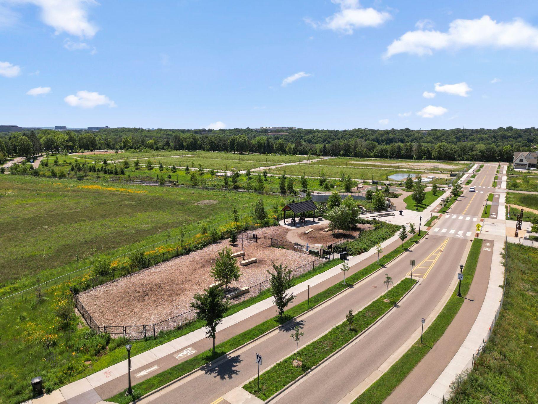 View of Residential at 879 Woodlawn Avenue #B, Saint Paul MN 55116, Saint Paul (121 of 136) - Mike Wilen | Minnesota Team Real Estate