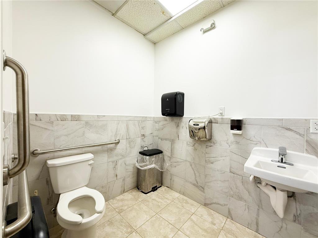 View of Commercial Sale at 3100 Lyndale Avenue, Minneapolis MN 55411, Minneapolis (15 of 21) - Mike Wilen | Minnesota Team Real Estate