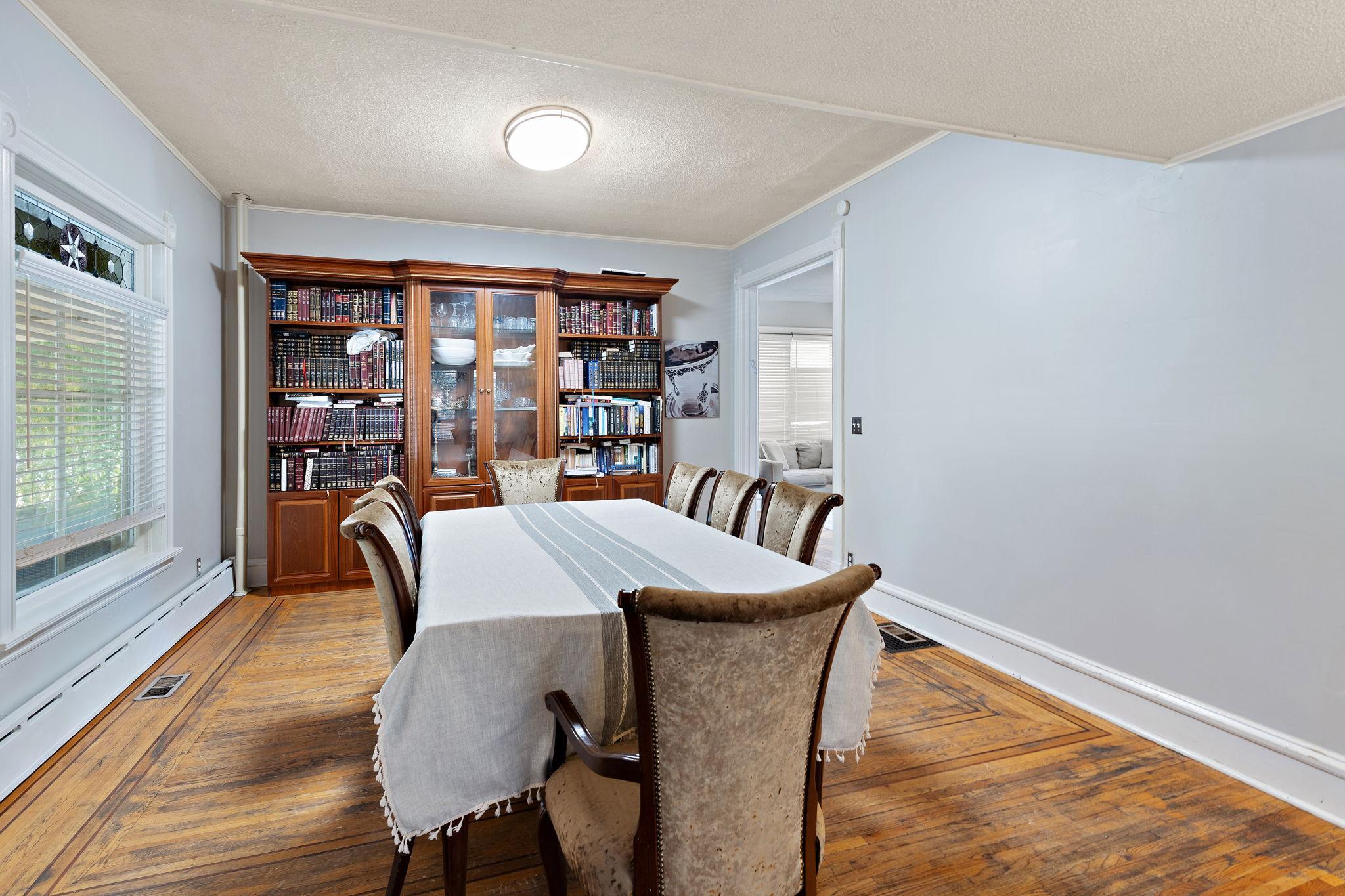 View of Residential at 3017 James Avenue, Minneapolis MN 55408, Minneapolis (8 of 29) - Mike Wilen | Minnesota Team Real Estate