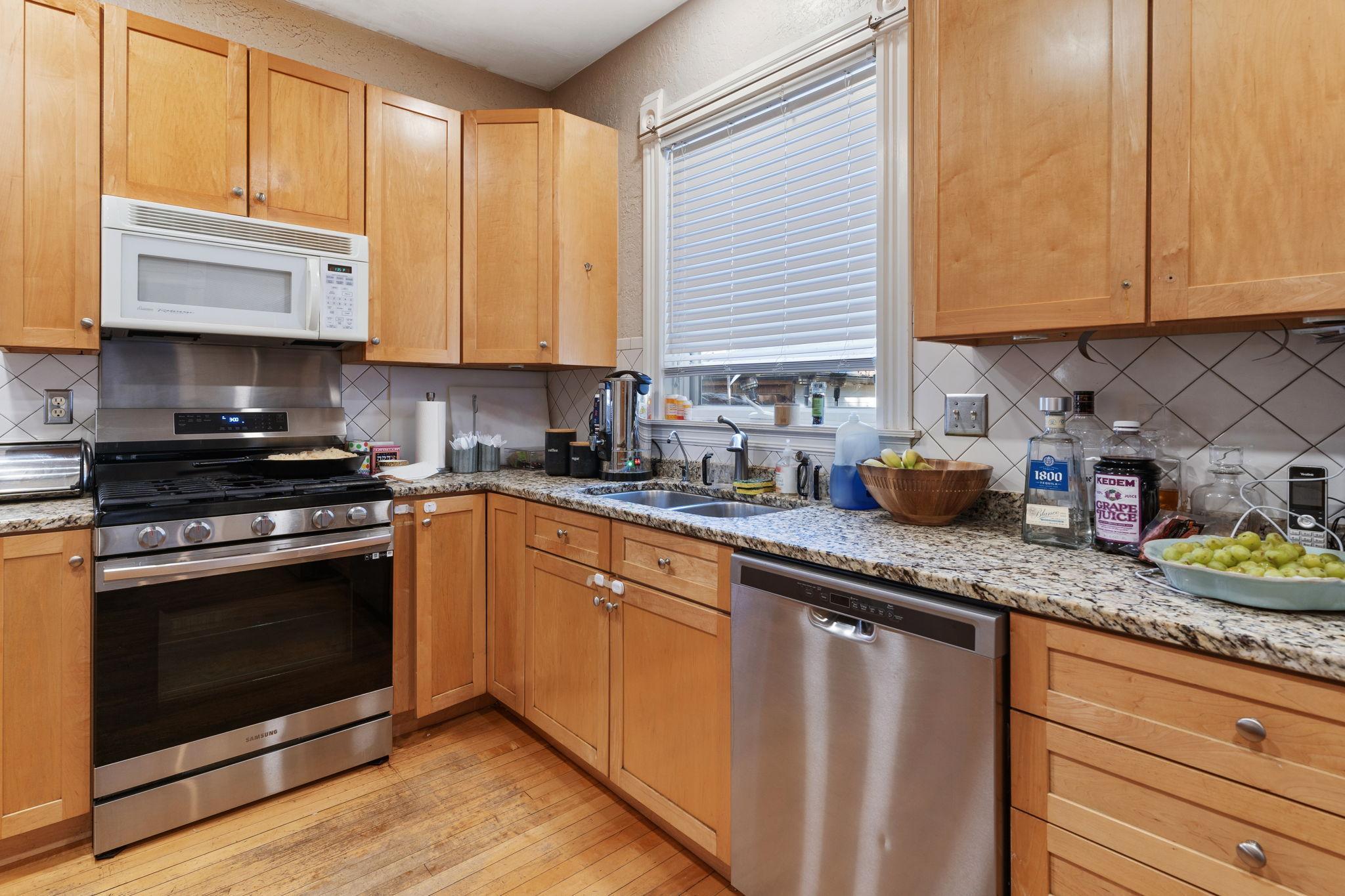 View of Residential at 3017 James Avenue, Minneapolis MN 55408, Minneapolis (4 of 29) - Mike Wilen | Minnesota Team Real Estate