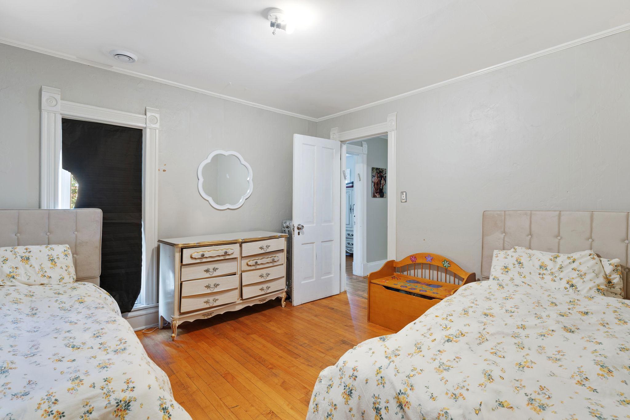 View of Residential at 3017 James Avenue, Minneapolis MN 55408, Minneapolis (13 of 29) - Mike Wilen | Minnesota Team Real Estate