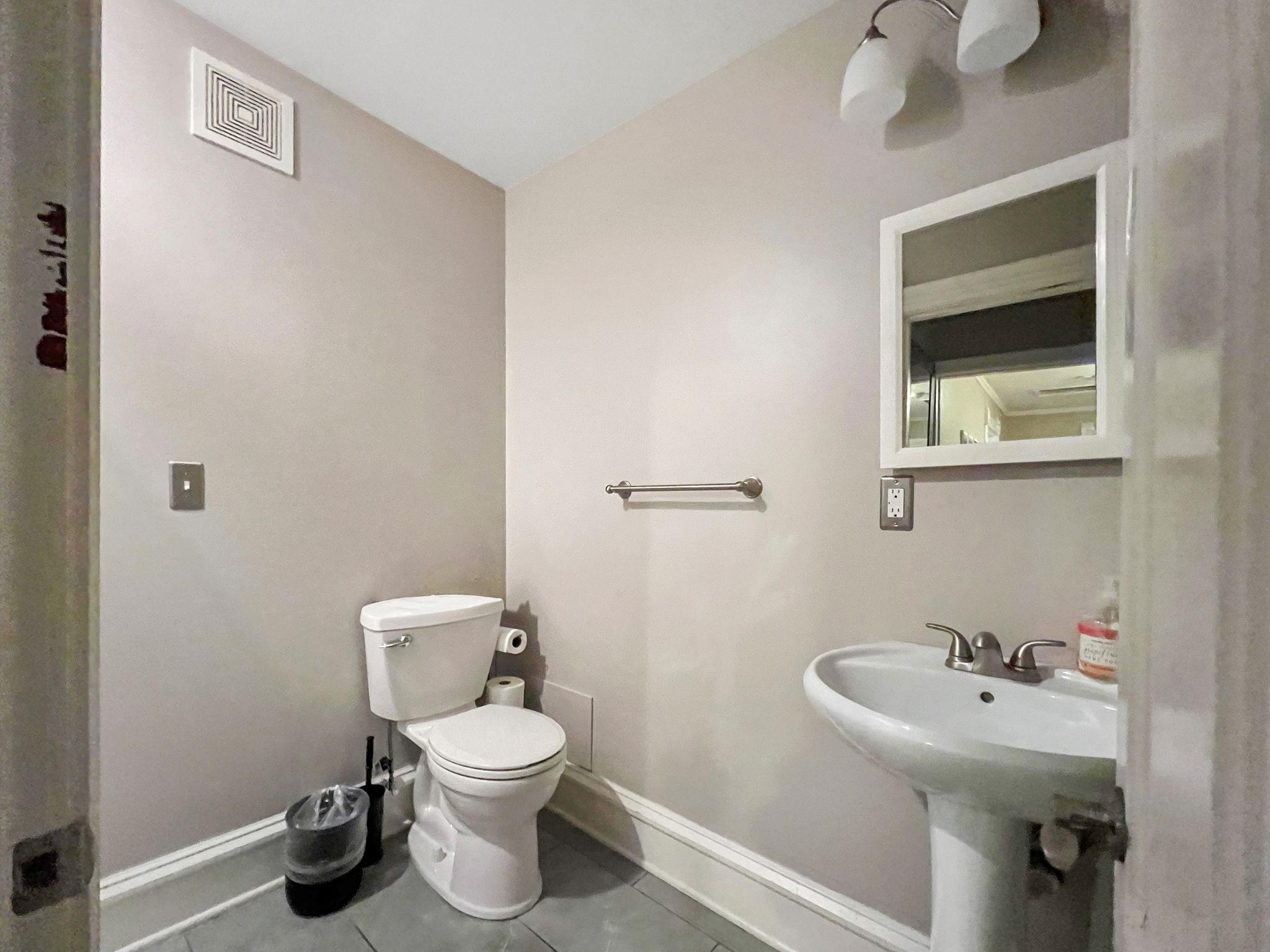 View of Residential at 3017 James Avenue, Minneapolis MN 55408, Minneapolis (17 of 29) - Mike Wilen | Minnesota Team Real Estate