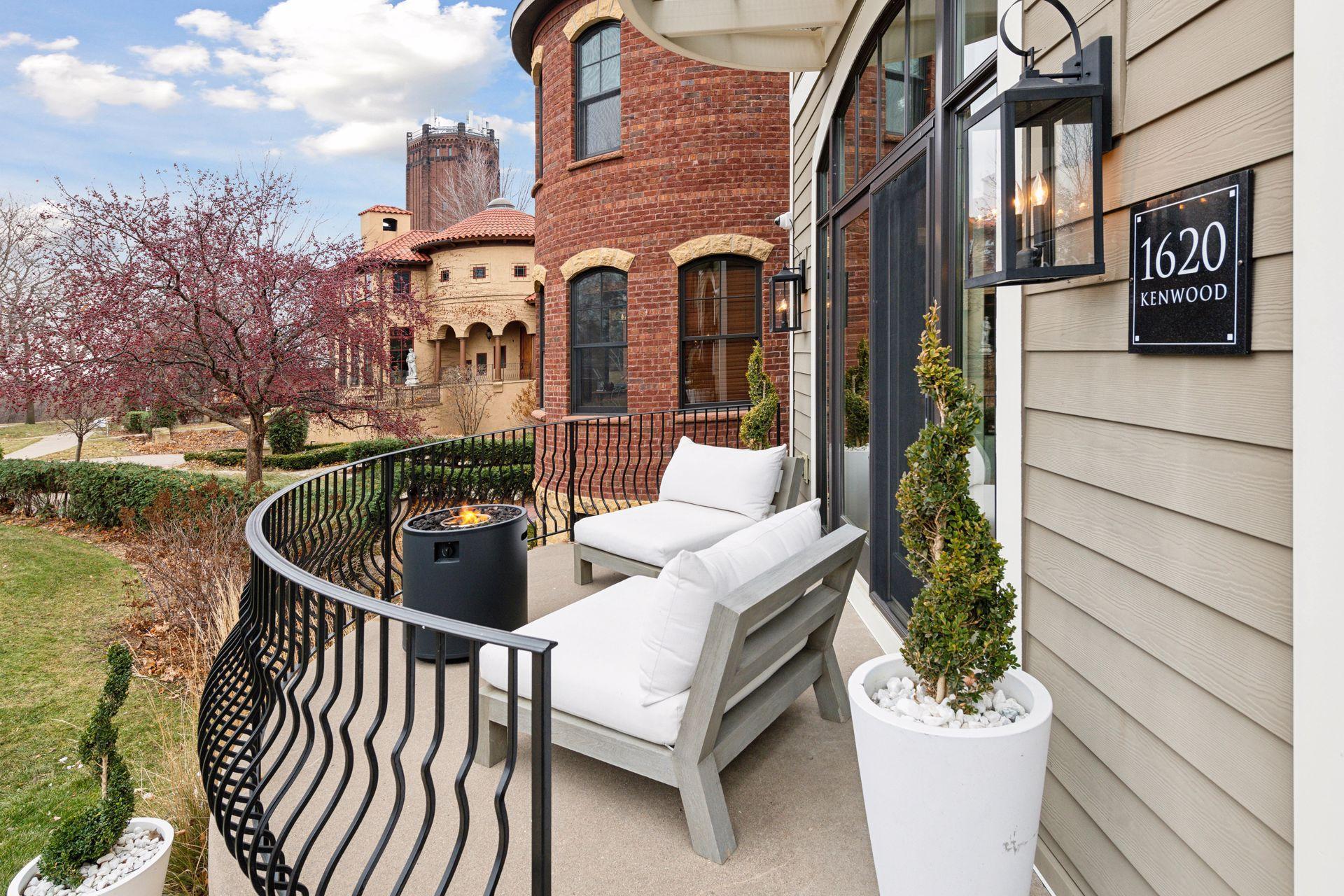 View of Residential at 1620 Kenwood Parkway, Minneapolis MN 55405, Minneapolis (72 of 102) - Mike Wilen | Minnesota Team Real Estate