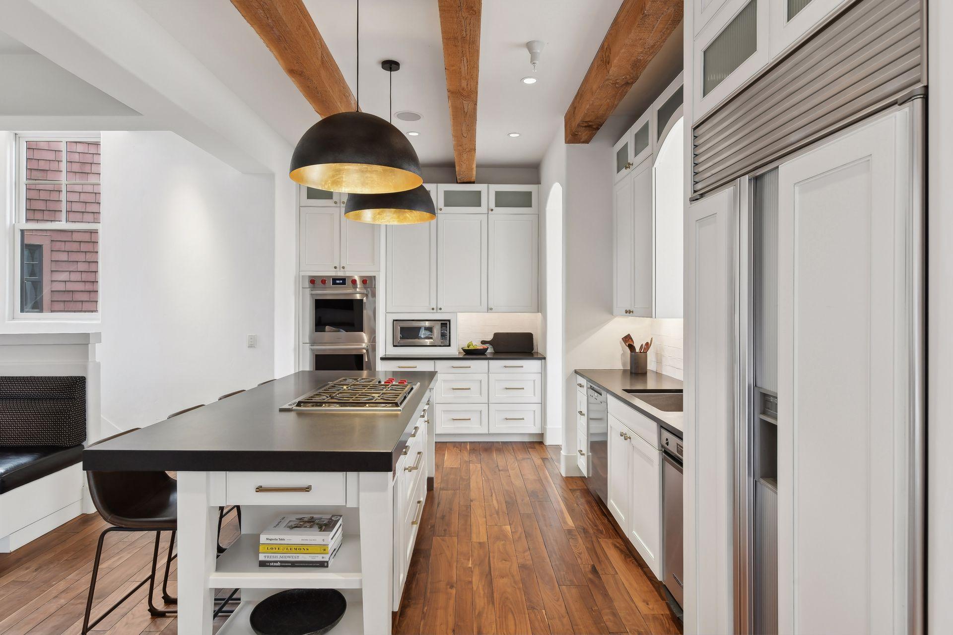 View of Residential at 1620 Kenwood Parkway, Minneapolis MN 55405, Minneapolis (28 of 102) - Mike Wilen | Minnesota Team Real Estate