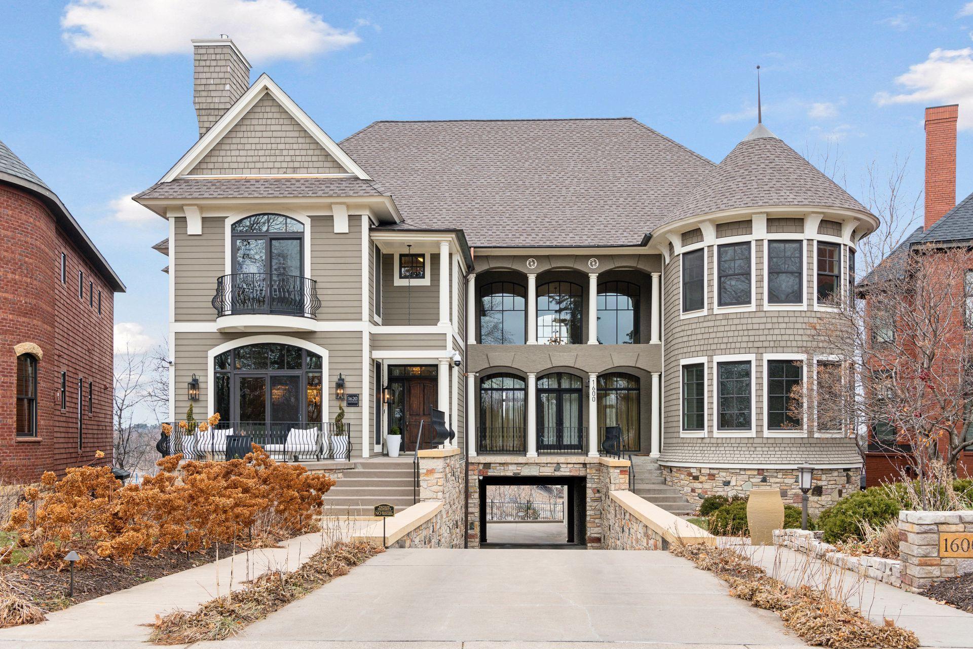 View of Residential at 1620 Kenwood Parkway, Minneapolis MN 55405, Minneapolis (93 of 102) - Mike Wilen | Minnesota Team Real Estate