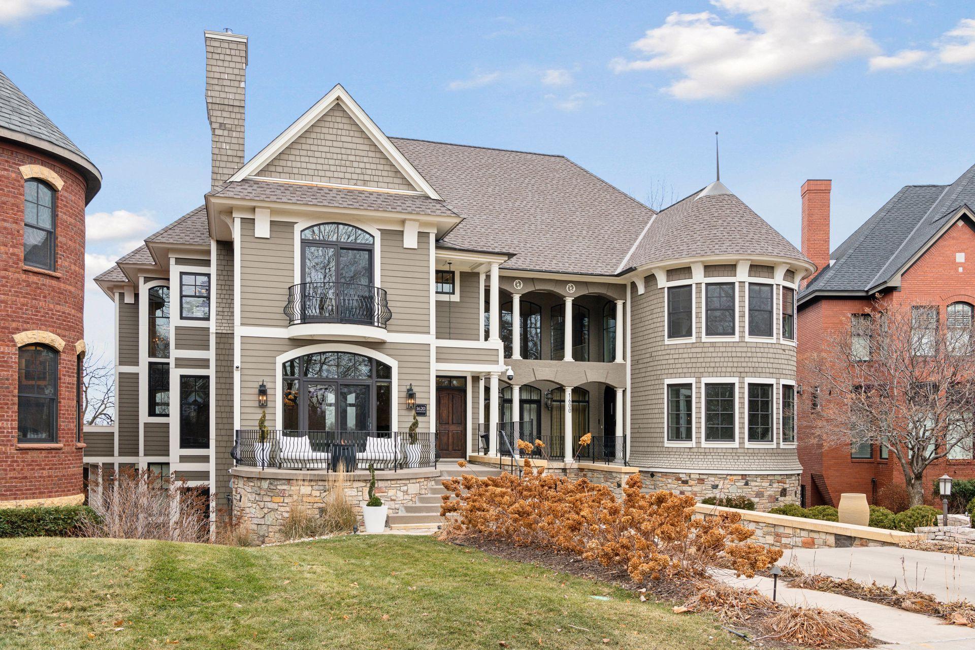 View of Residential at 1620 Kenwood Parkway, Minneapolis MN 55405, Minneapolis (89 of 102) - Mike Wilen | Minnesota Team Real Estate