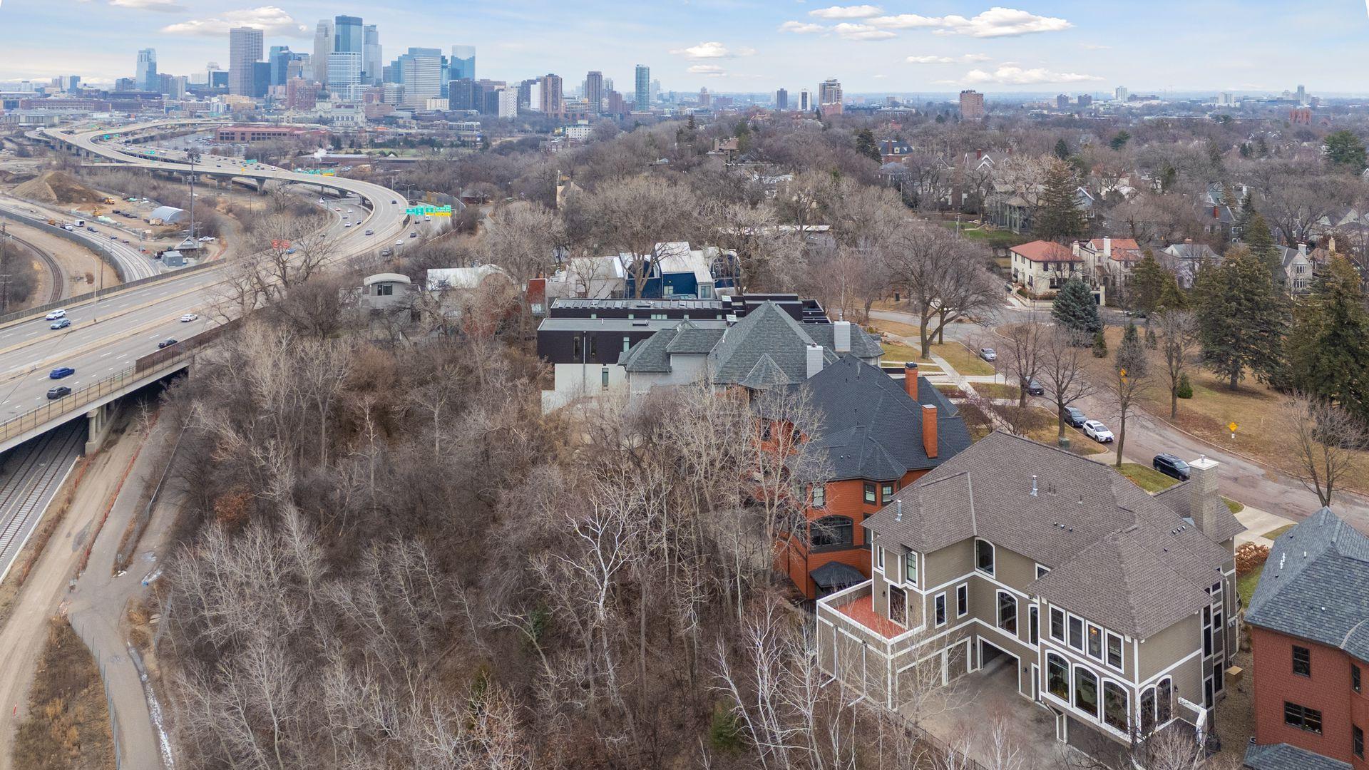 View of Residential at 1620 Kenwood Parkway, Minneapolis MN 55405, Minneapolis (86 of 102) - Mike Wilen | Minnesota Team Real Estate