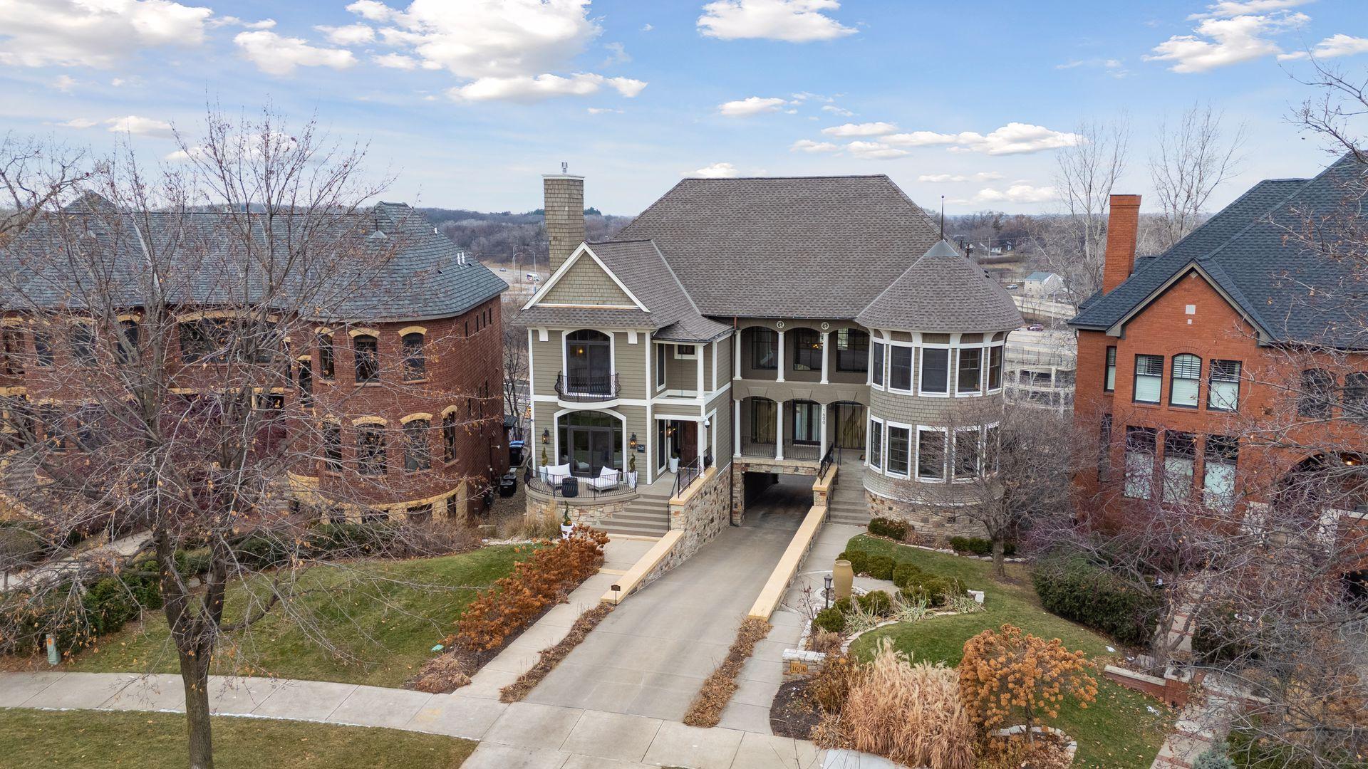 View of Residential at 1620 Kenwood Parkway, Minneapolis MN 55405, Minneapolis (84 of 102) - Mike Wilen | Minnesota Team Real Estate