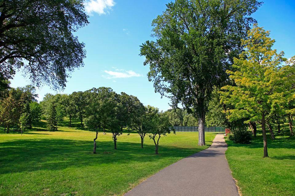 View of Residential at 1620 Kenwood Parkway, Minneapolis MN 55405, Minneapolis (101 of 102) - Mike Wilen | Minnesota Team Real Estate