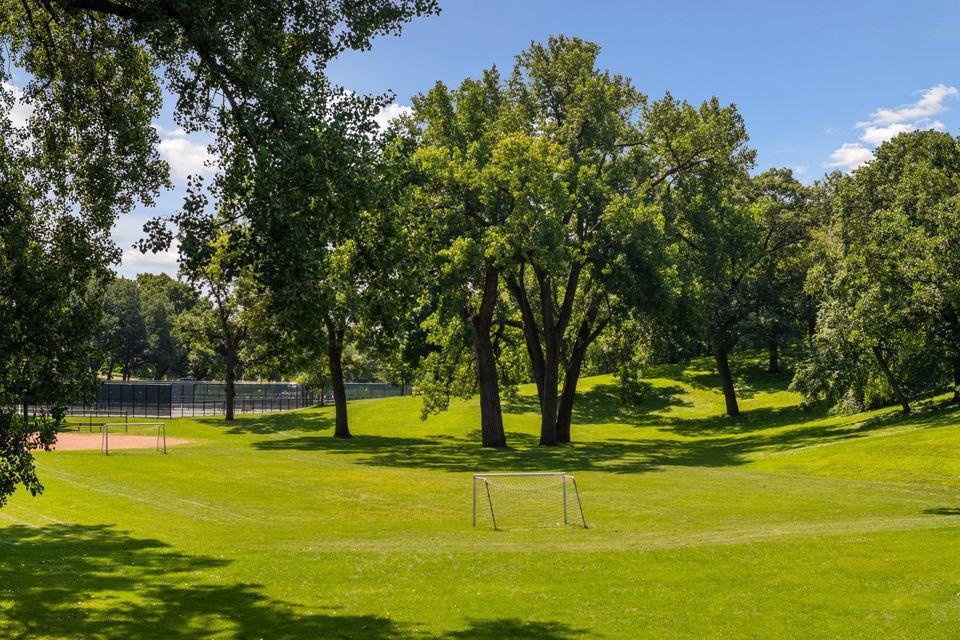 View of Residential at 1620 Kenwood Parkway, Minneapolis MN 55405, Minneapolis (95 of 102) - Mike Wilen | Minnesota Team Real Estate