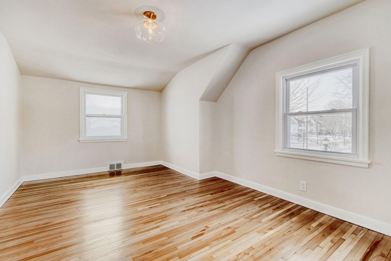 View of Residential at 124 King Street, Saint Paul MN 55107, Saint Paul (19 of 25) - Mike Wilen | Minnesota Team Real Estate