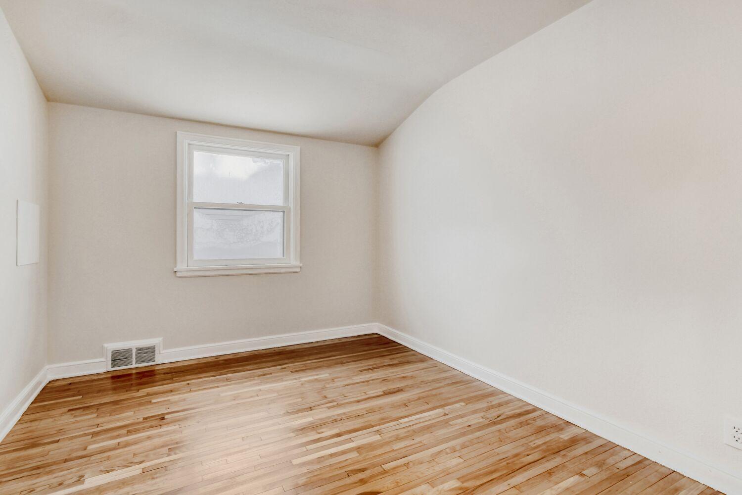 View of Residential at 124 King Street, Saint Paul MN 55107, Saint Paul (17 of 25) - Mike Wilen | Minnesota Team Real Estate