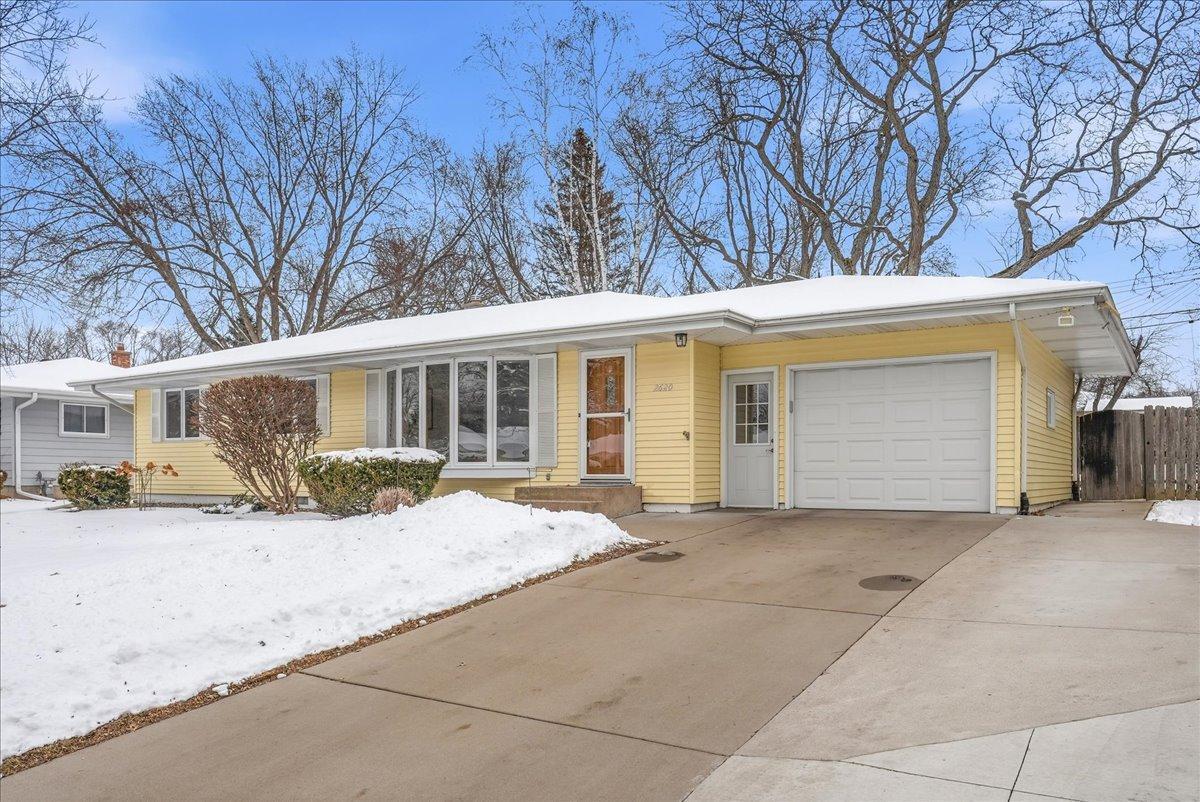 View of Residential at 2620 Roth Place, White Bear Lake MN 55110, White Bear Lake - Mike Wilen | Minnesota Team Real Estate
