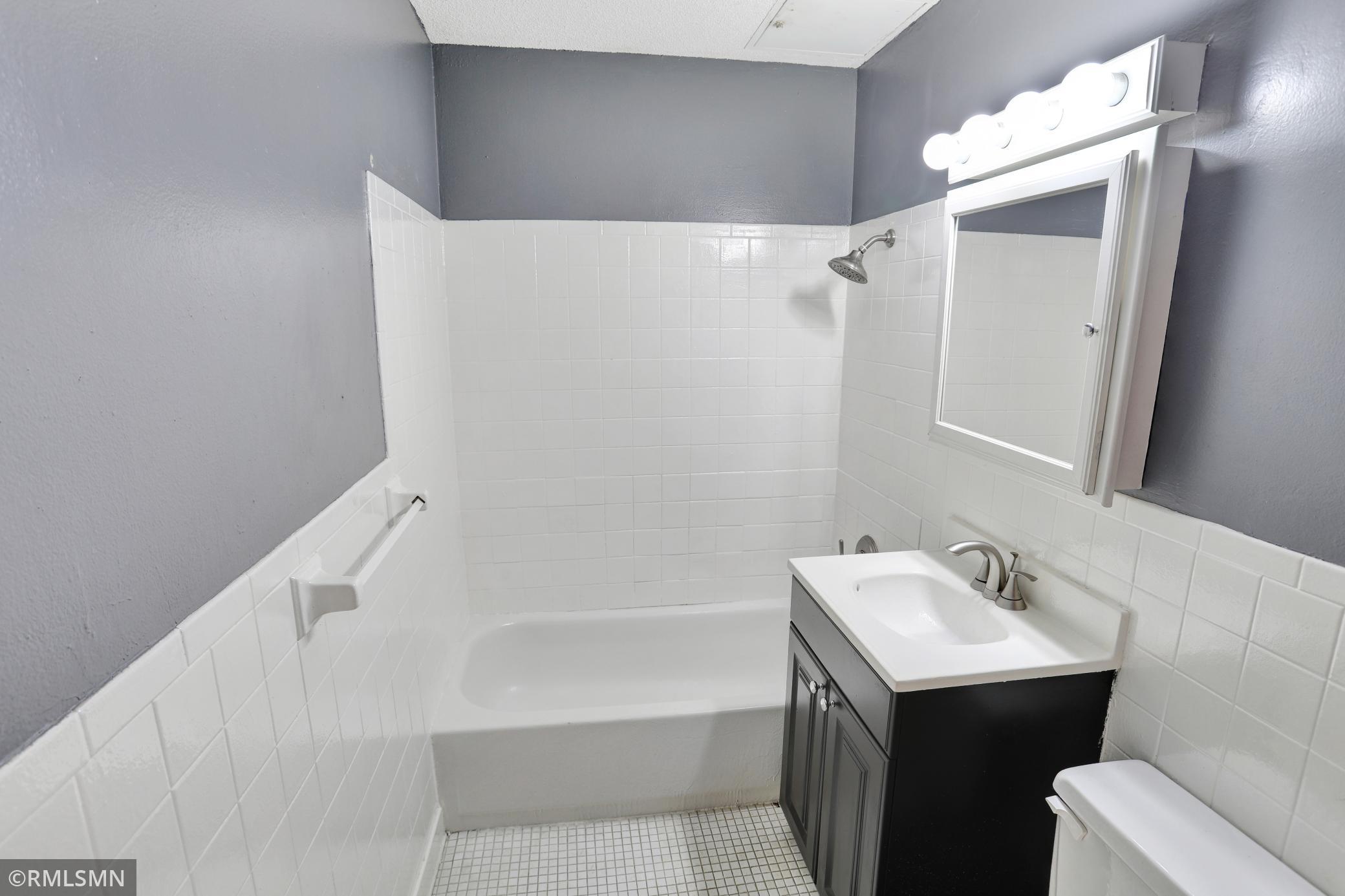 View of Residential at 2446 Aldrich Avenue #108, Minneapolis MN 55405, Minneapolis (10 of 16) - Mike Wilen | Minnesota Team Real Estate